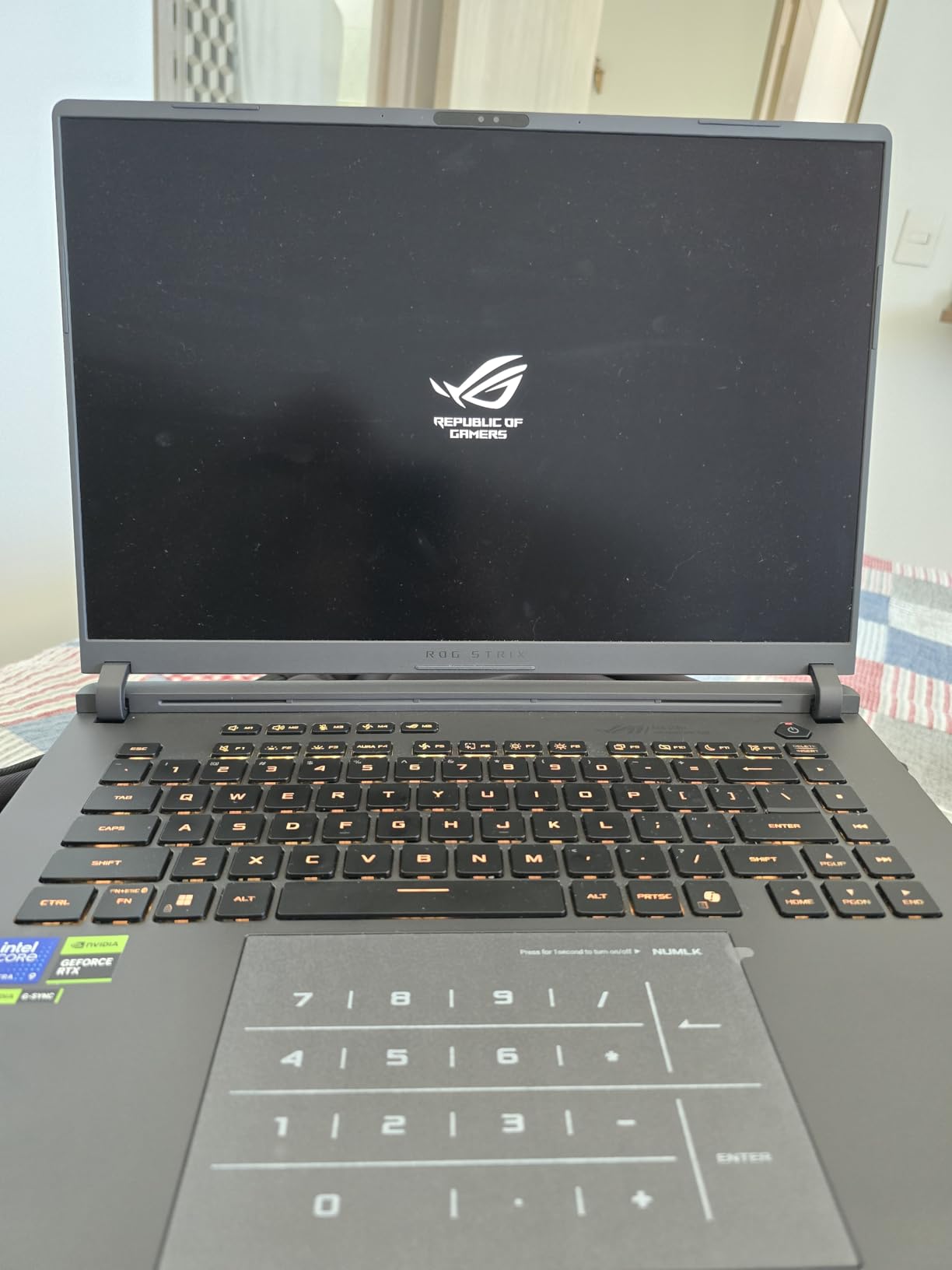 ASUS ROG Strix G16 (2025) Gaming Laptop, 16 ASUS ROG Strix G16 (2025) Gaming Laptop, 16