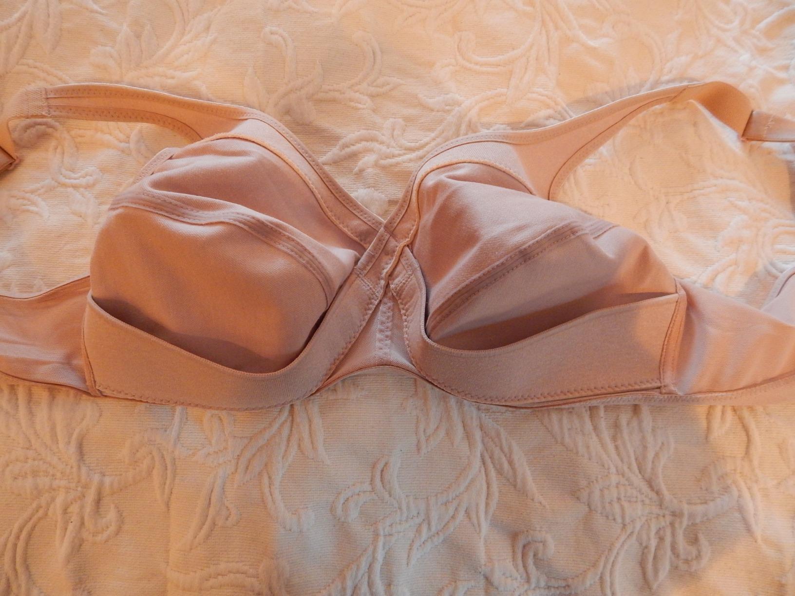 Glamorise Women's MagicLift Active Support Bra Wirefree #1005 customer photo 1
