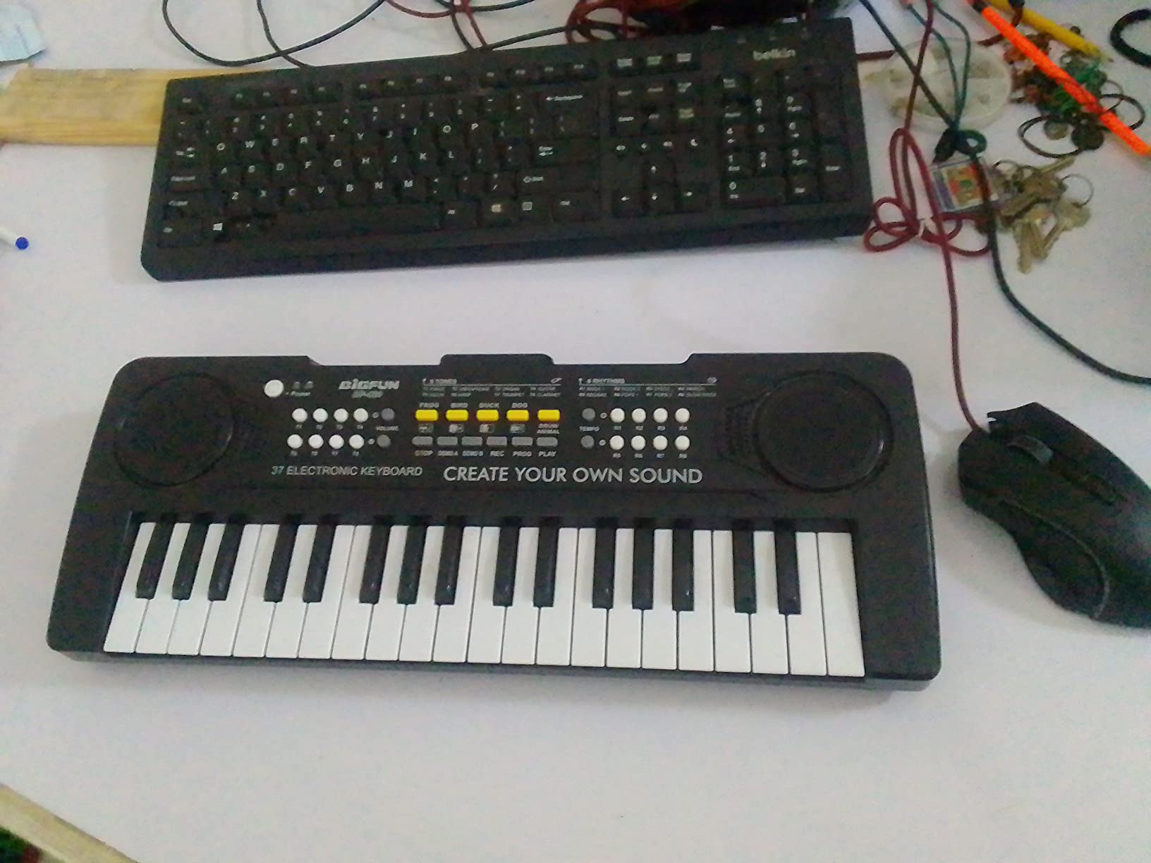 37 Key Upgrade Piano Keyboard for Kids Musical Toys Ages 3-5 Beginners Keyboard Piano with Microphone for 3 4 5 6 Year Old Boys Girls Gifts customer photo 2