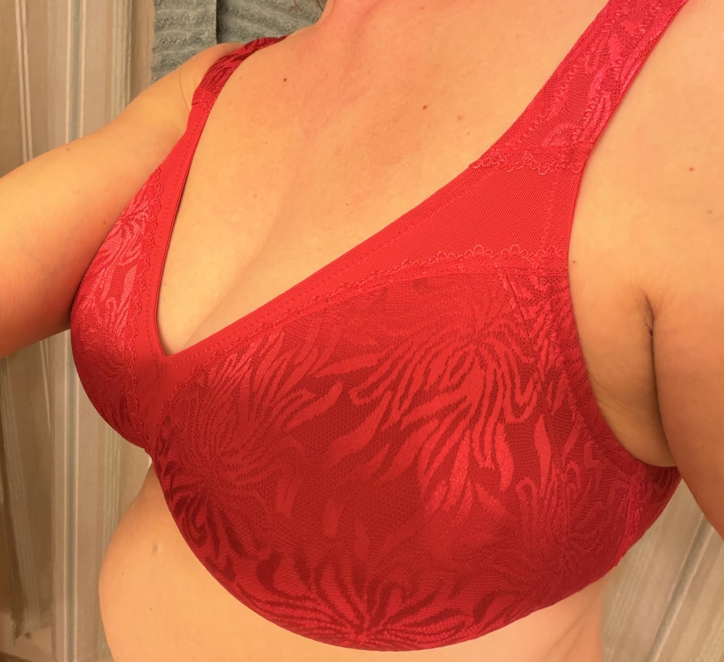 Women's Full Coverage Non Padded Comfort Minimizer Wire-Free Bra Plus Size customer photo 2