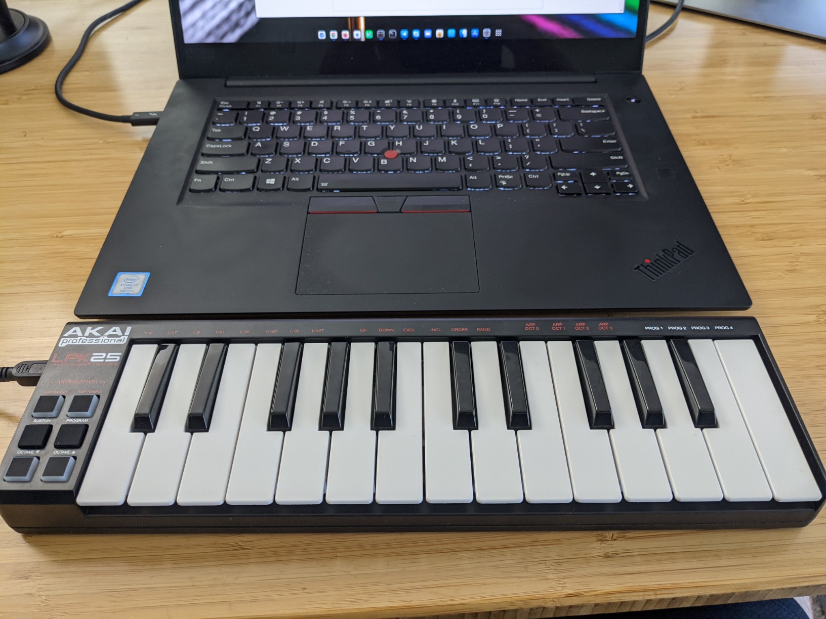 Akai Professional LPK25 - USB MIDI Keyboard Controller with 25 Responsive Synth Keys for Mac and PC, Arpeggiator and Music Production Software, black customer photo 1