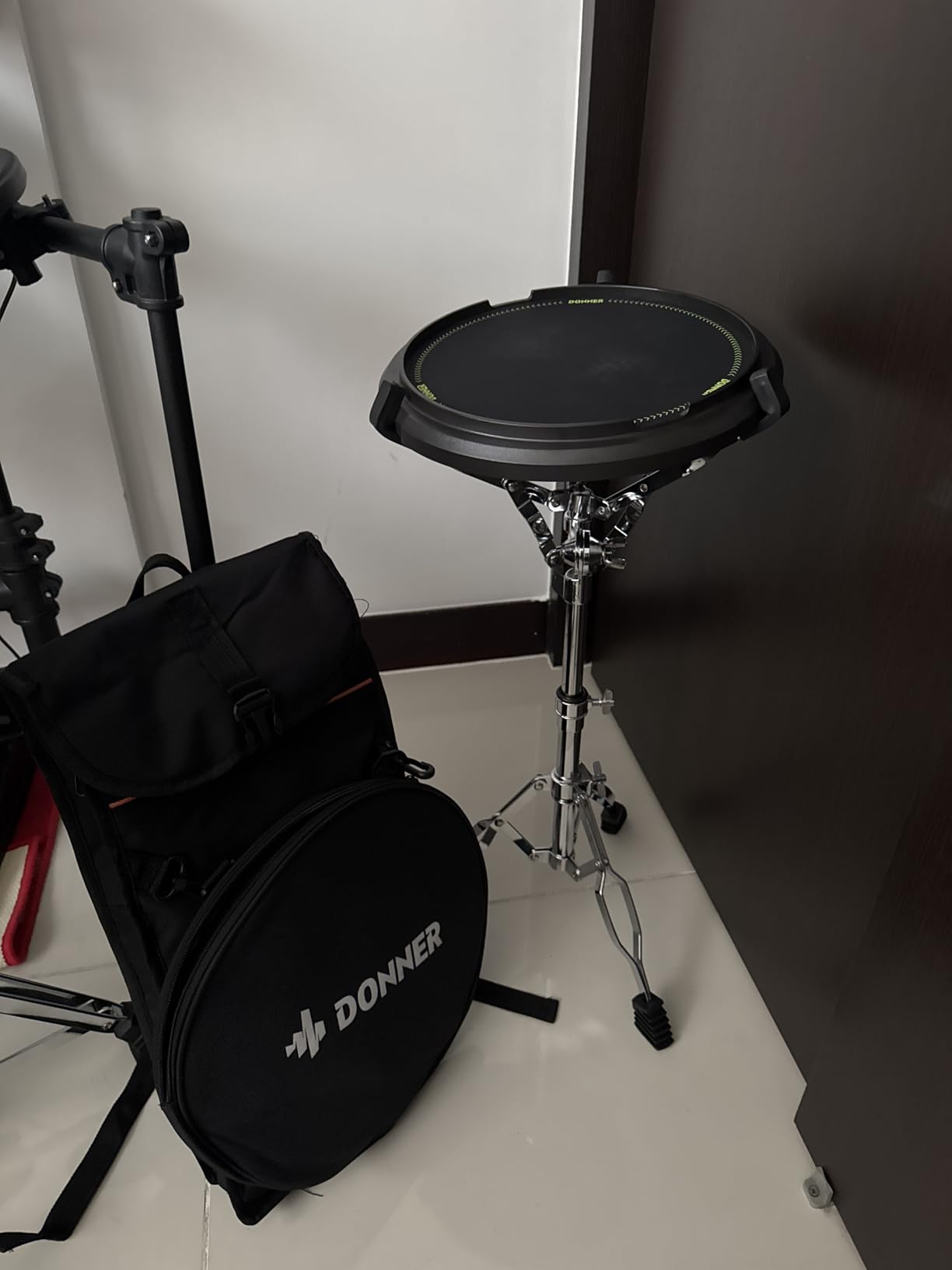 Drum Practice Pad 12 Inches, Donner Quiet Drum Pad with Removable Snare Simulation Built-in 800 Steel Balls, Drum Sticks, 40 Standard Rudiments(Black) customer photo 2