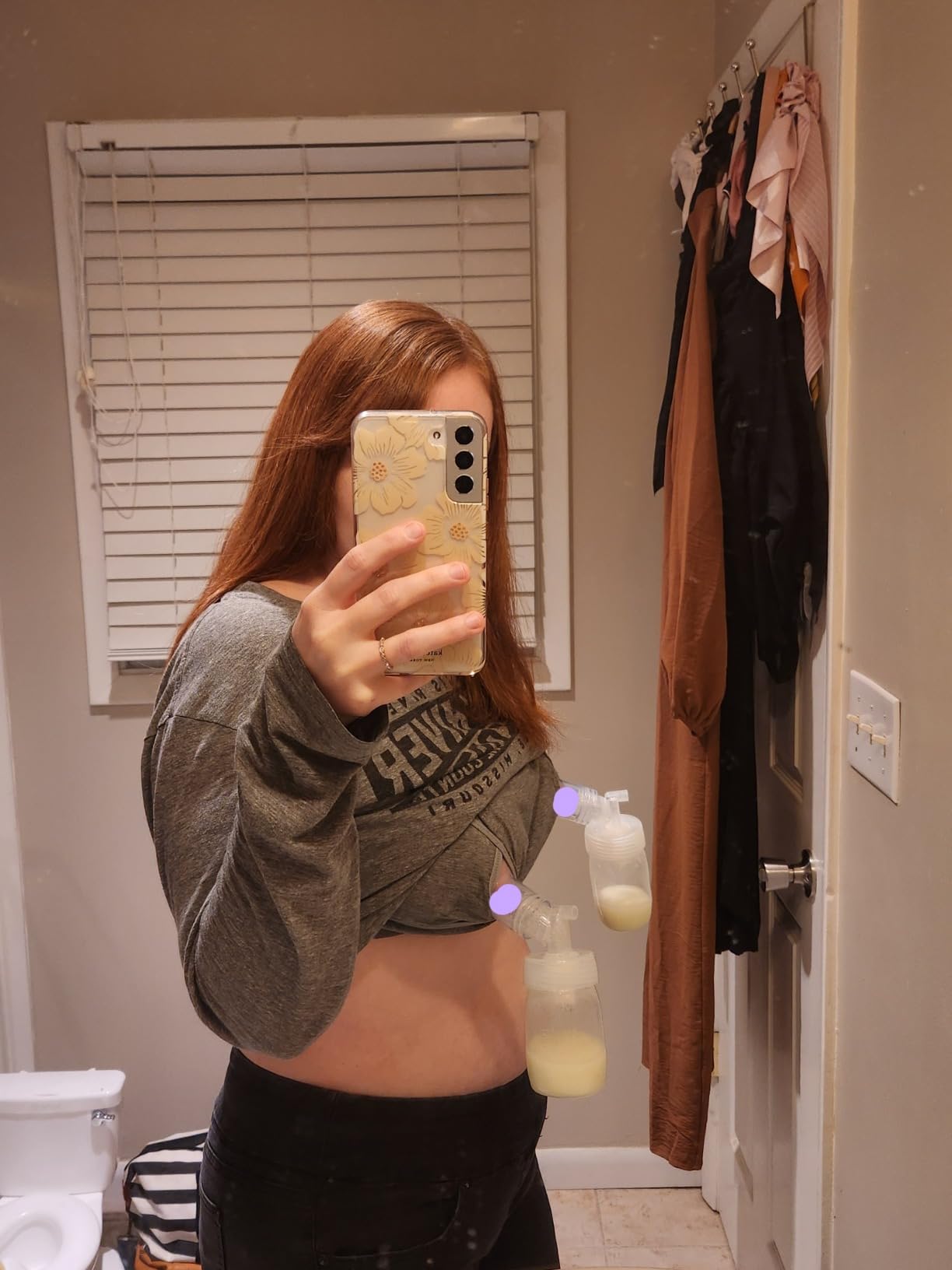 Momcozy Hands Free Pumping Bra, Adjustable Breast-Pumps Holding and Nursing Bra, Pumping & Nursing Bra in One customer photo 2