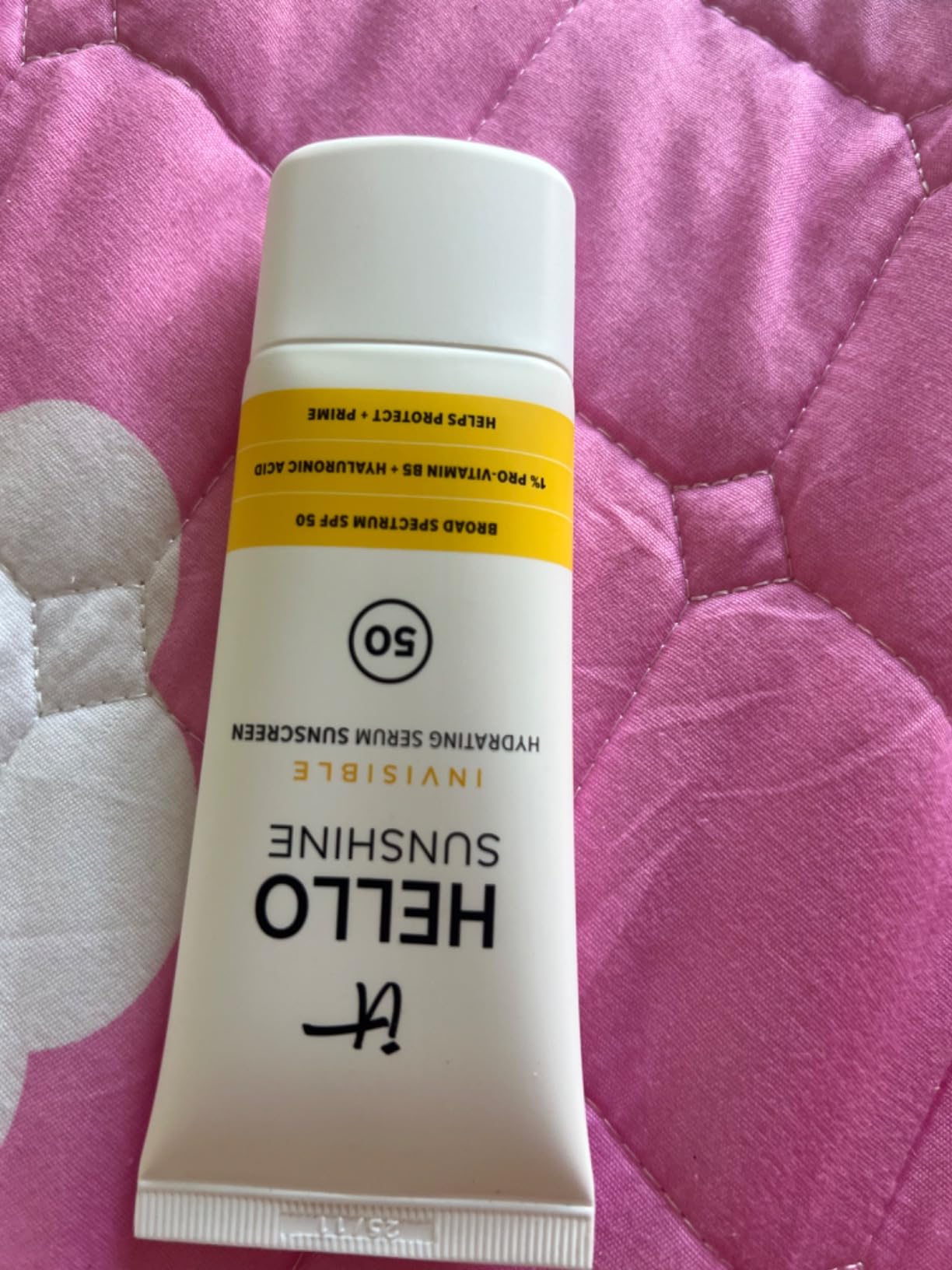 IT Cosmetics Hello Sunshine Invisible Sunscreen for Face SPF 50 - Sunscreen, Hydrating Serum & Makeup Primer - 1% Pro-Vitamin B5 & Hyaluronic Acid - HSA/FSA Eligible customer photo 2