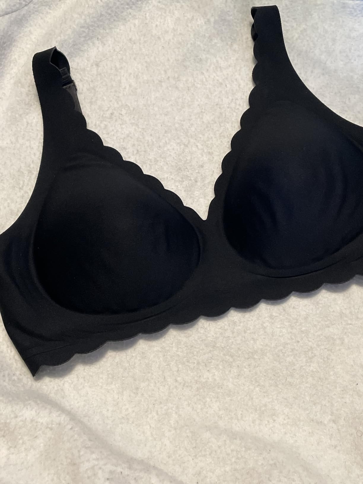 Quttlzze Deep V Petal Bras for Women No Underwire Soft Wireless Bras Comfort Seamless Bralettes with Extender customer photo 2