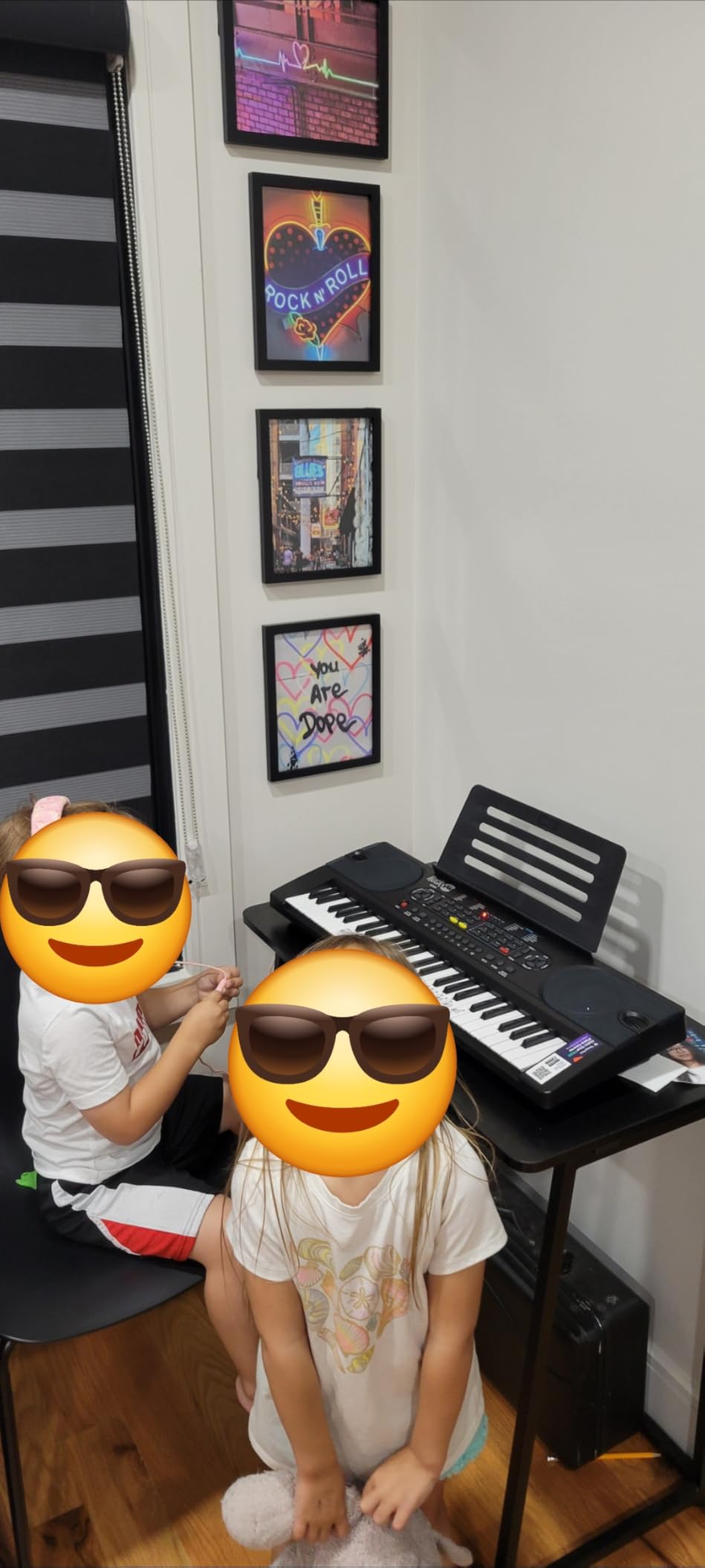 RockJam 49 Key Keyboard Piano, Portable Electronic Music Keyboard with Speakers, USB-C Power or Battery Operation, Headphone Input, 200 Tones, 200 Rhythms, Note Stickers & Lessons customer photo 1