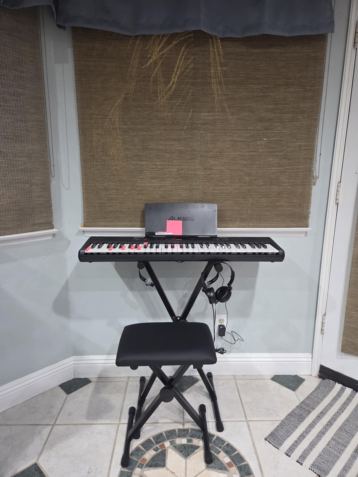 Alesis Melody 61 MK4 Keyboard Piano for Beginners with 61 Keys, Speakers, Stand, Bench, Headphones, Tablet/Sheet Music Stand, 300 Sounds and Music Lessons customer photo 1
