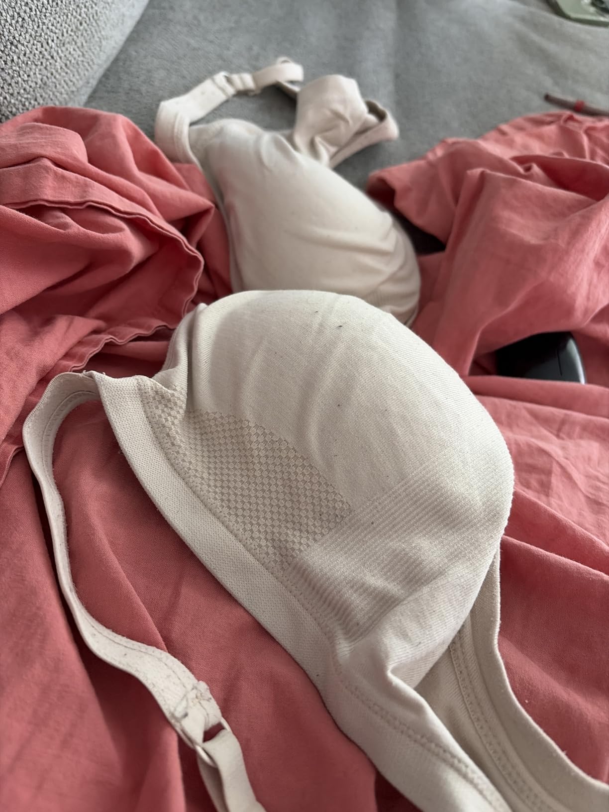 Warner's Easy Does It Underarm-Smoothing with Seamless Stretch Wireless Lightly Lined Comfort Bra customer photo 1
