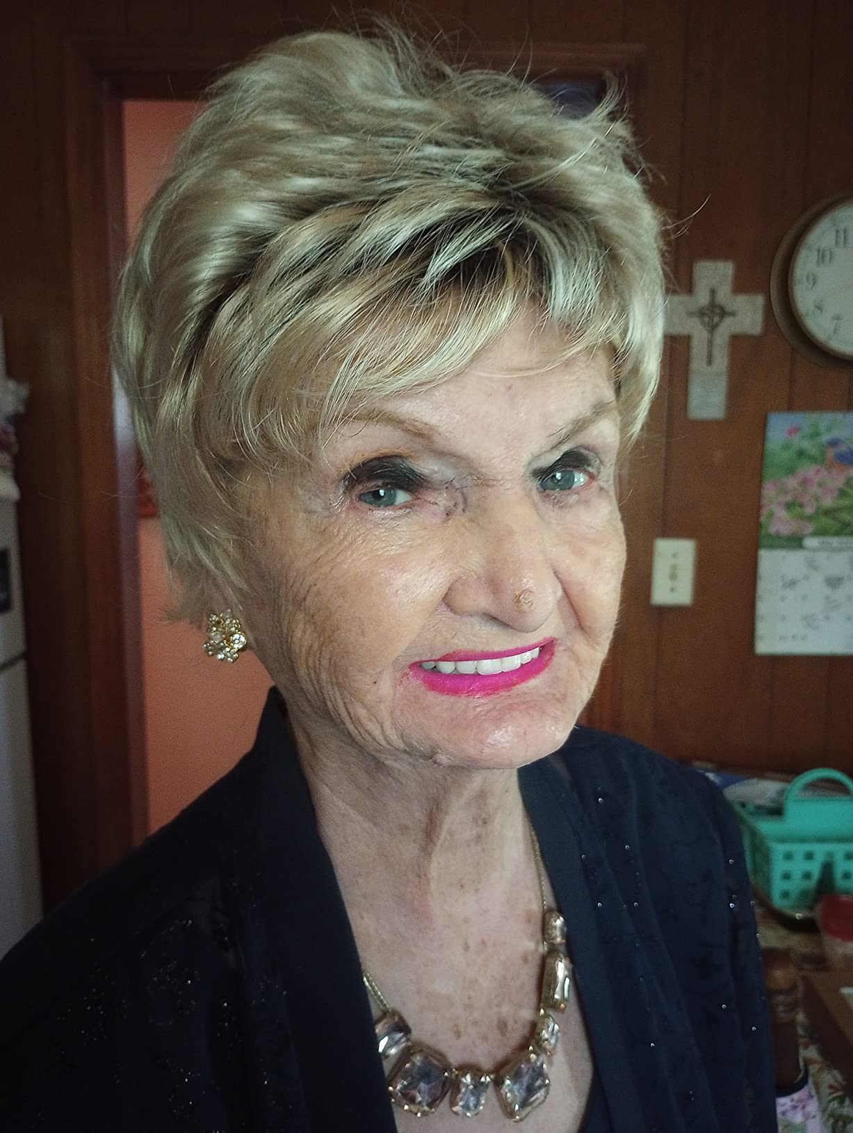 Paula Young Abby WhisperLite Wig Short Lightweight Style with Chic Cropped Layers customer photo 1