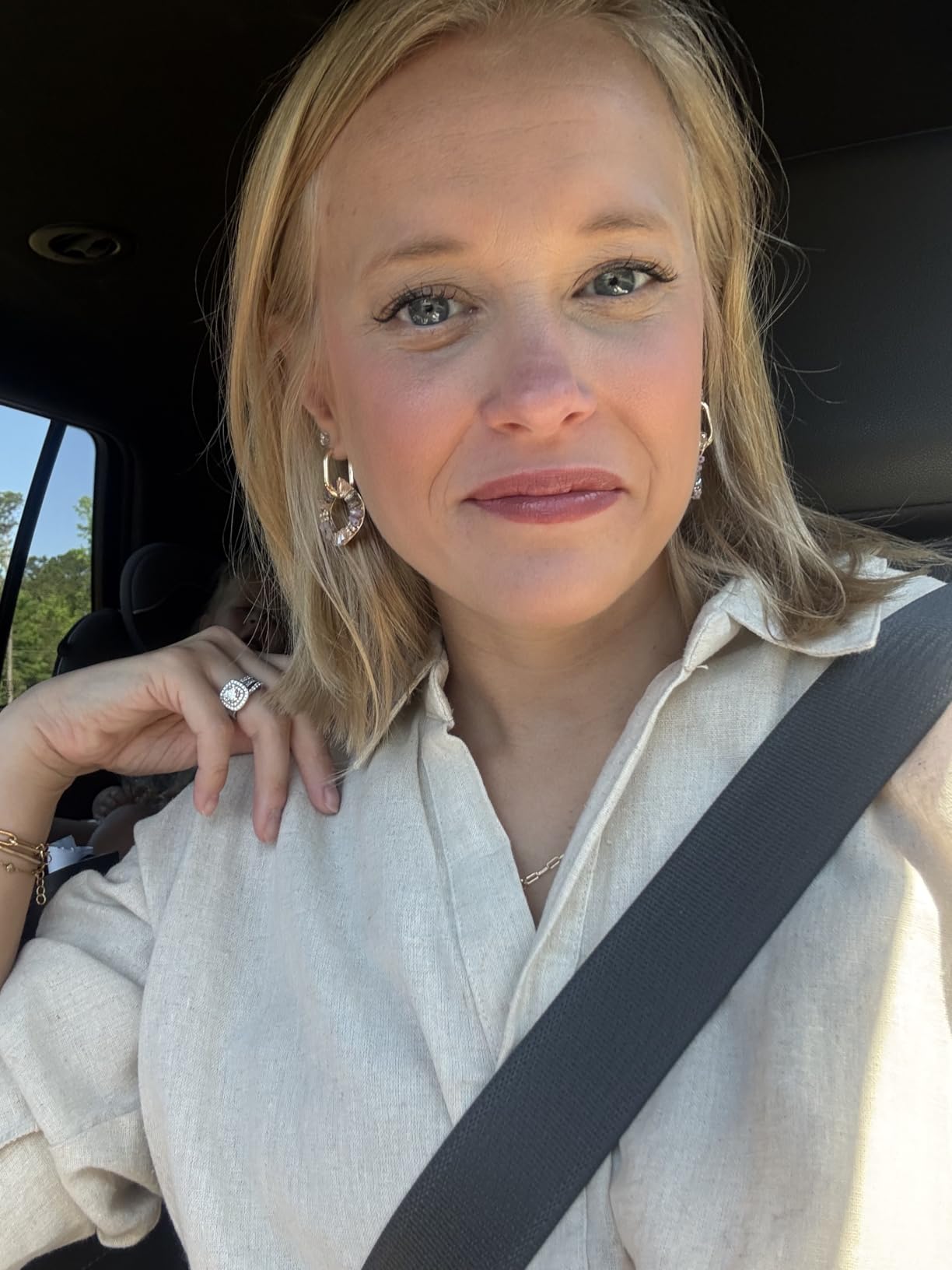wet n wild Bare Focus Tinted Hydrator Tinted Skin Veil, Lightweight Buildable Coverage with Hyaluronic Acid & Vegan Squalane, Semi-Matte Finish, Cruelty-Free customer photo 2