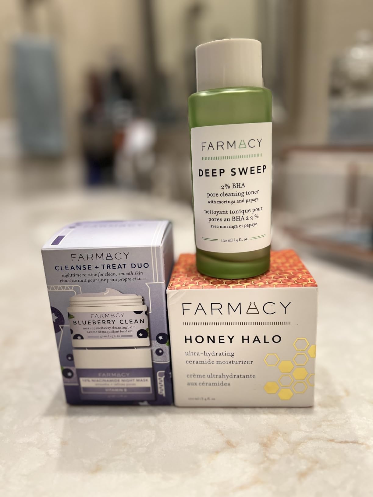 Farmacy 2% Salicylic Acid Toner for Face - Deep Sweep BHA Liquid Exfoliant + Pore Cleaner - Controls Oil, Gently Exfoliates + Refines Pores - 120ml customer photo 2