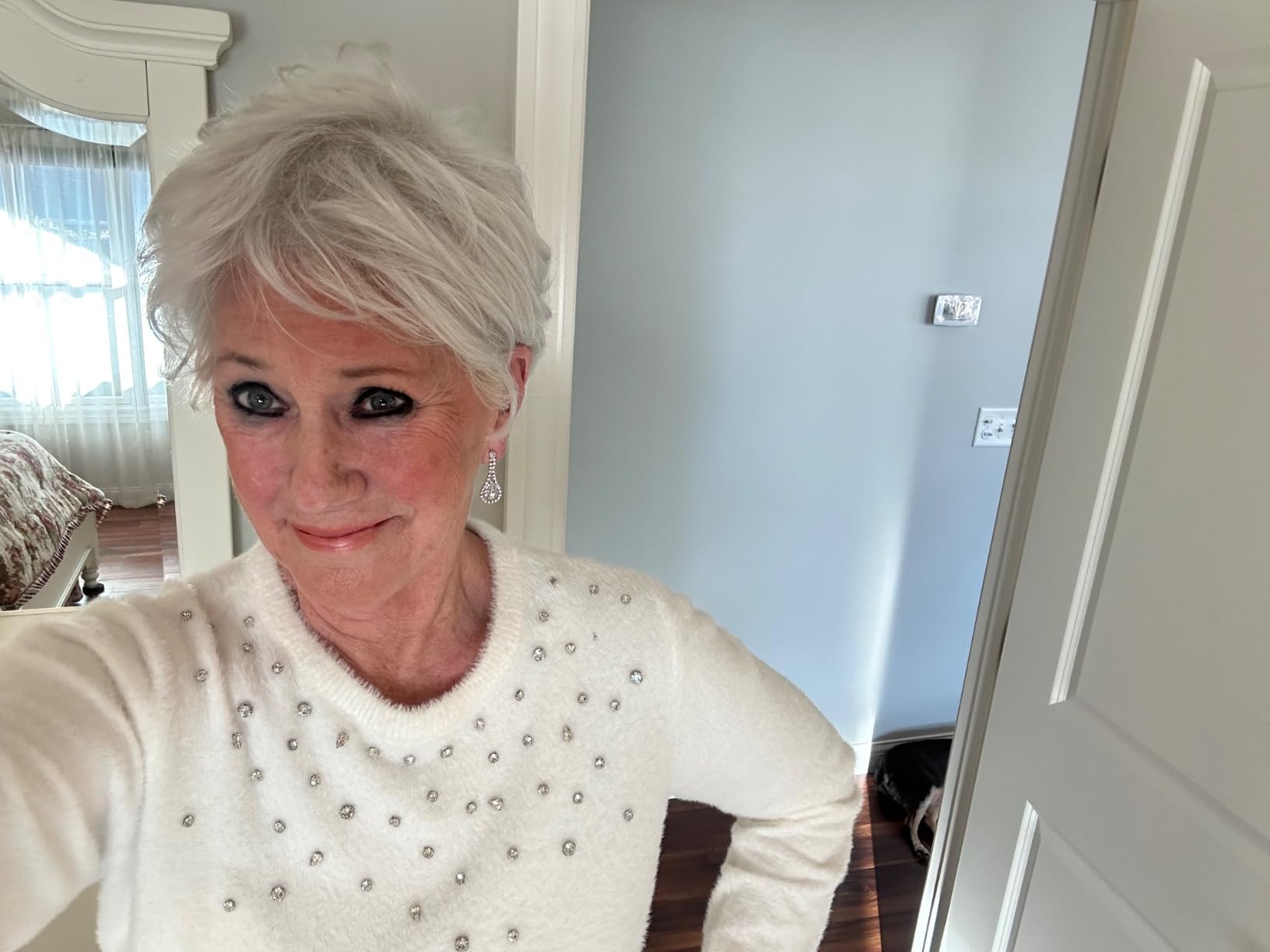 Paula Young Harlow Wig Voluminous Short Wig with Enviable Volume and Wavy Layers customer photo 1