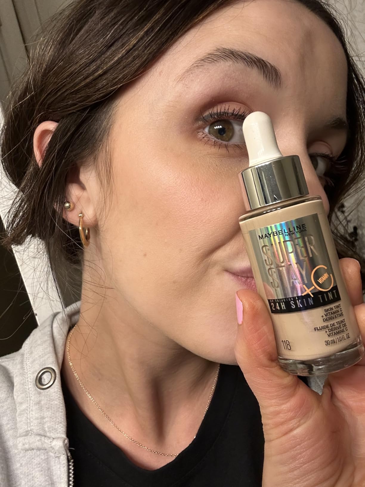 Maybelline Super Stay Up to 24HR Skin Tint, Radiant Light-to-Medium Coverage Foundation, Makeup Infused With Vitamin C customer photo 2
