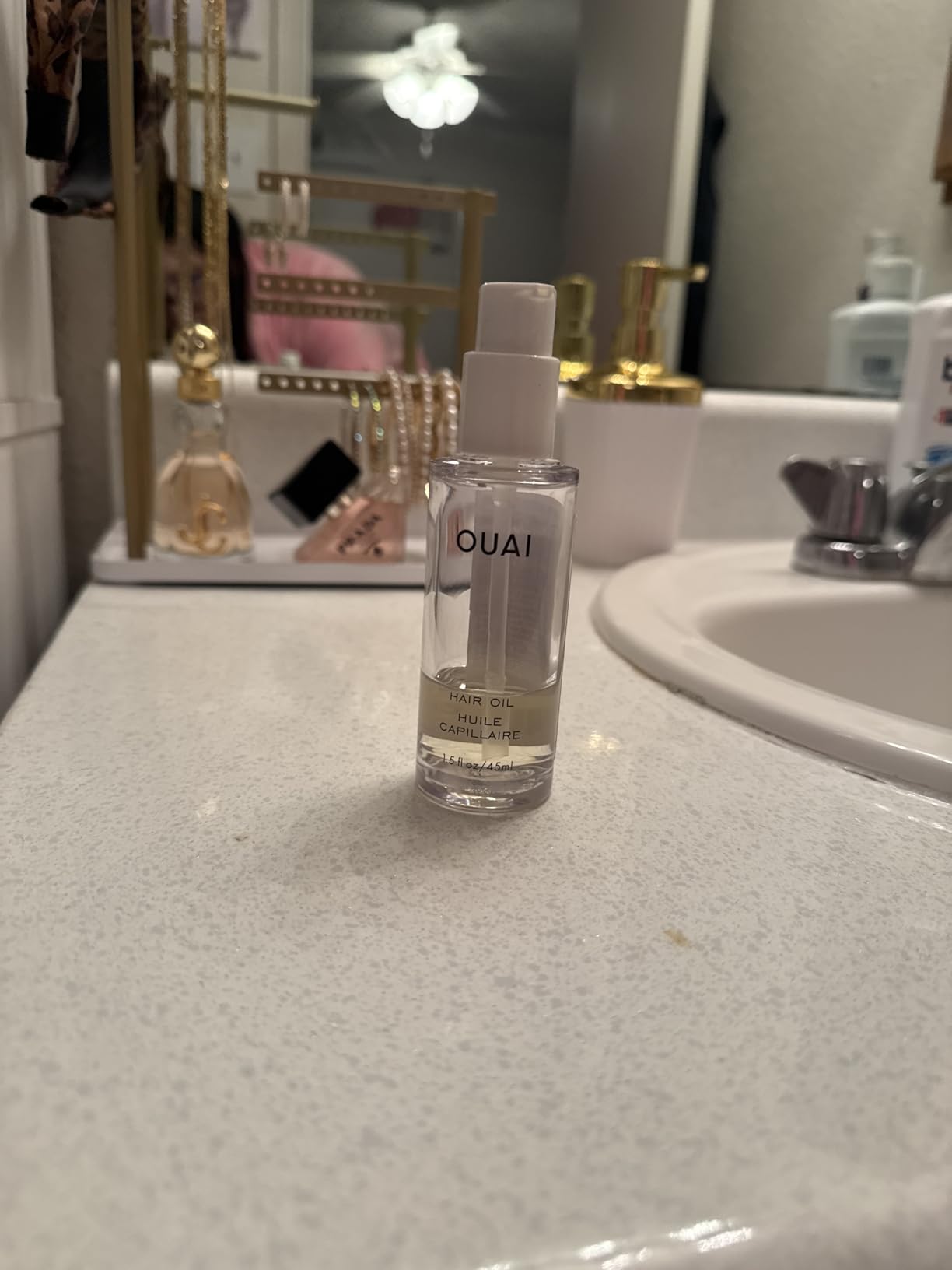 OUAI Hair Oil Travel Size - Hair Heat Protectant Oil for Frizz Control customer photo 2