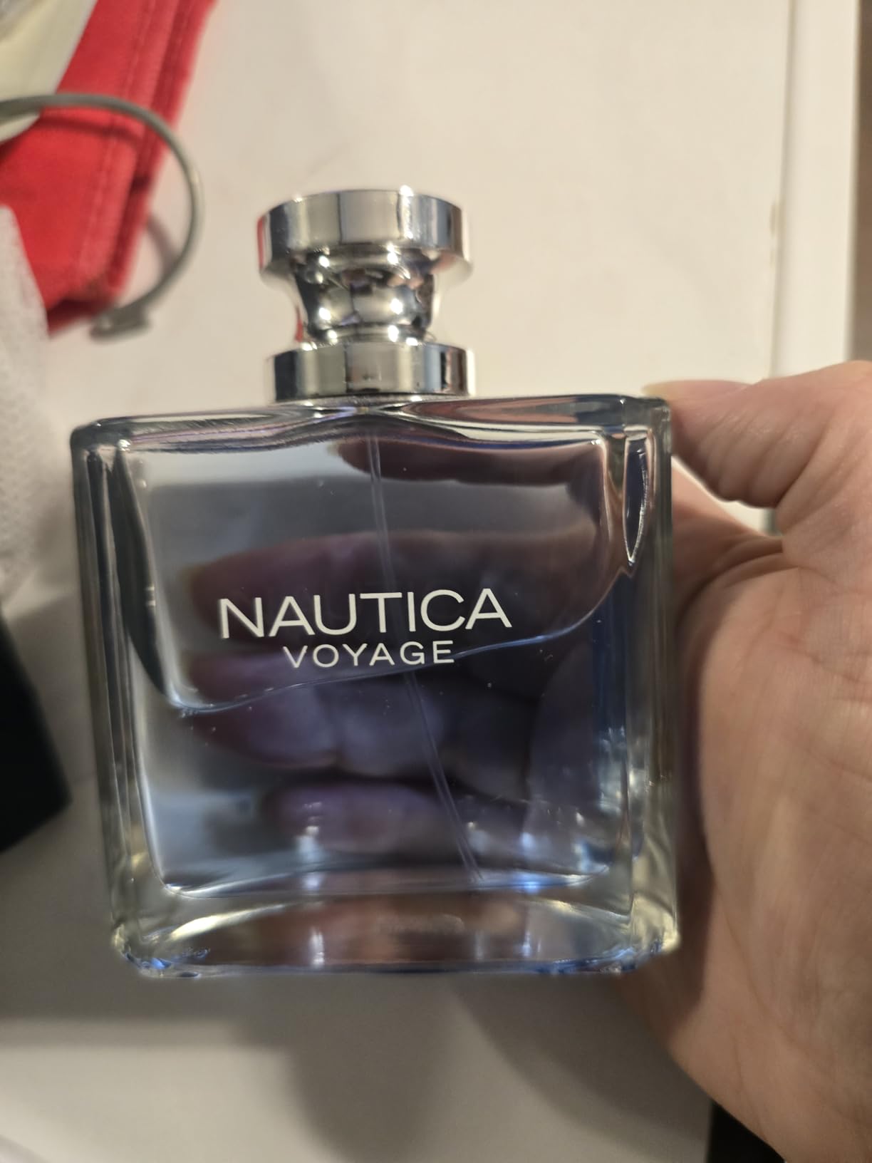 Nautica Voyage Eau De Toilette, Cologne and Fragrance For Men, Fresh, Romantic, Fruity Scent Woody, Aquatic Notes of Apple, Water Lotus, Cedarwood, and Musk Ideal Day Wear, Long Lasting 3.3 Fl oz customer photo 2