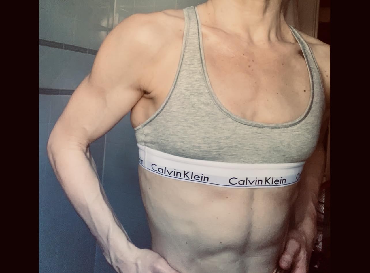Calvin Klein Women's Modern Cotton Unlined Wireless Bralette customer photo 1