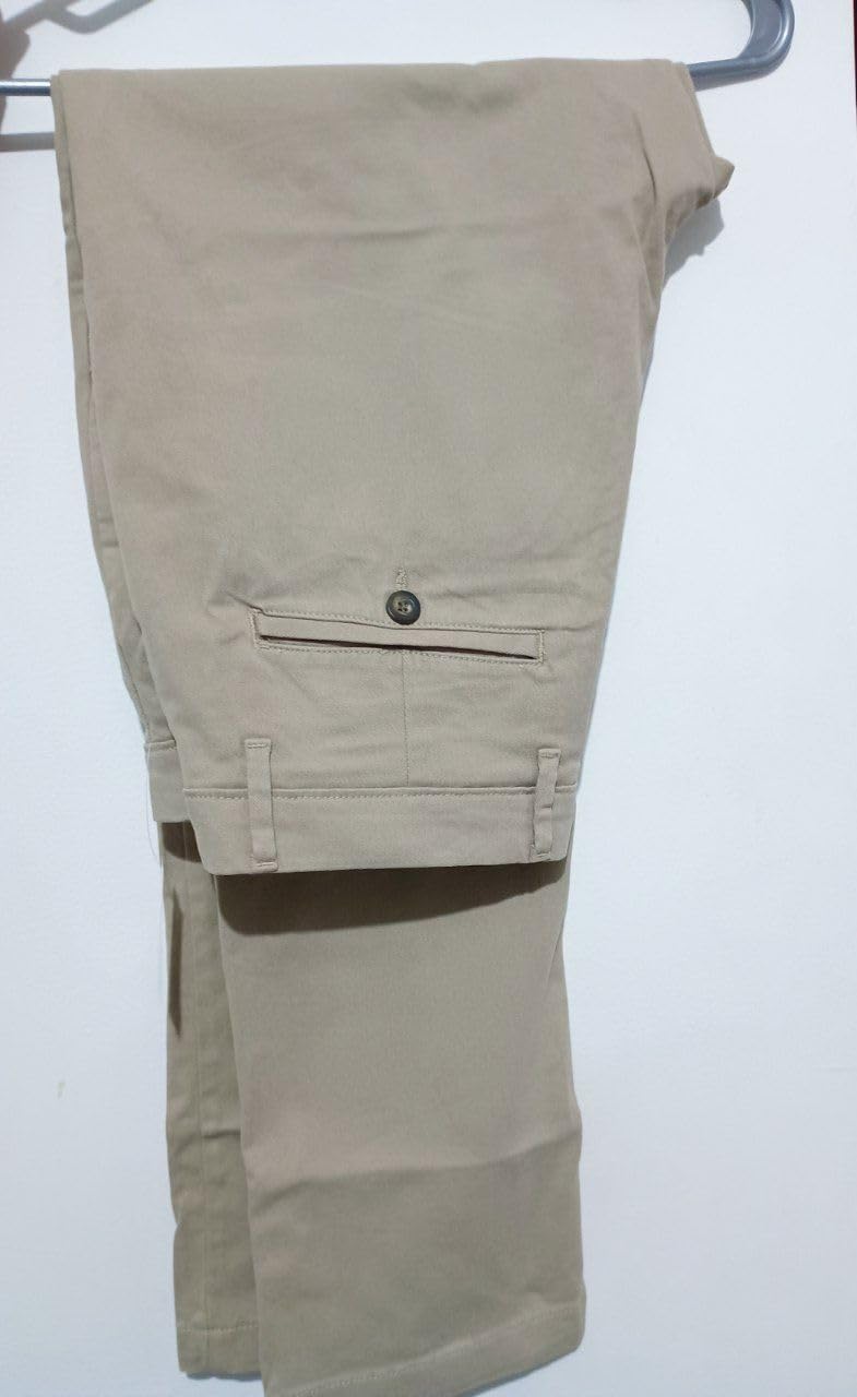 Amazon Essentials Men's Slim-Fit All-Day Stretch Casual Chino Pant customer photo 1