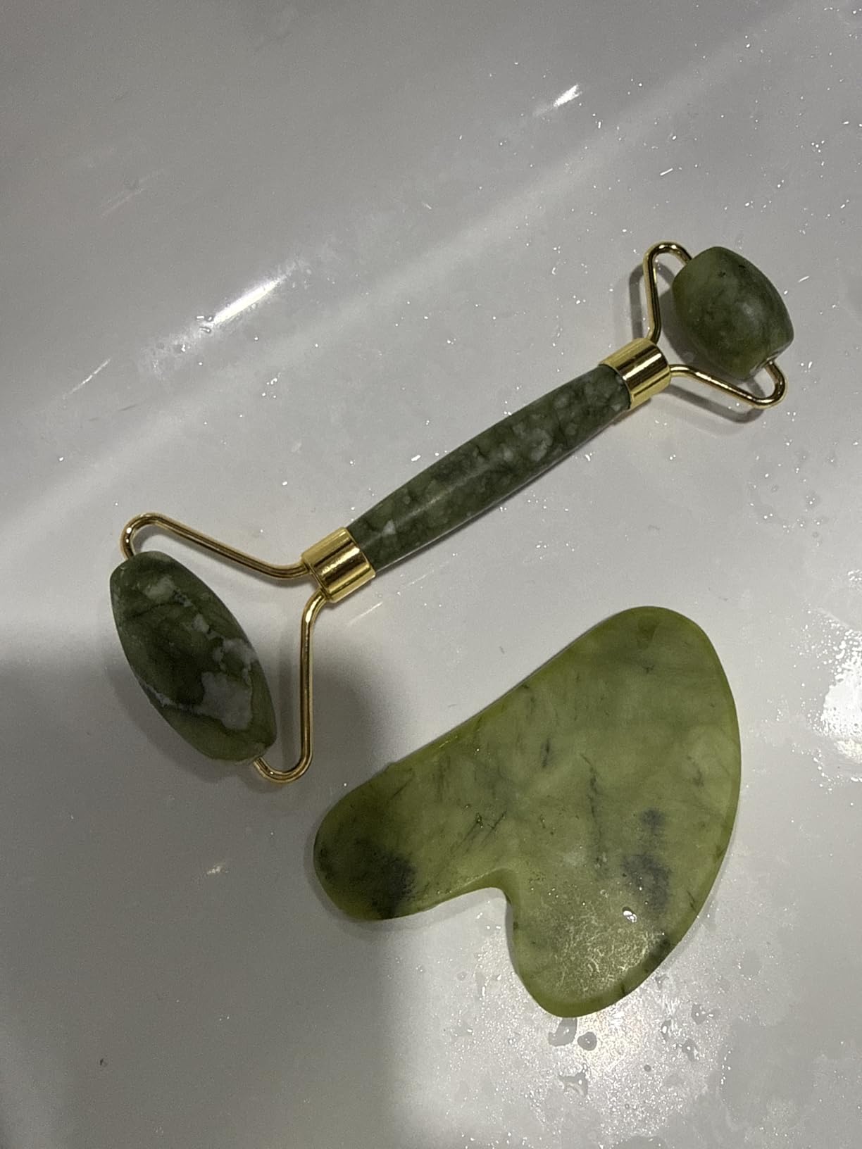 BAIMEI IcyMe Gua Sha & Jade Roller Set, Cooling Face Roller & Guasha Tool for Face Depuffing, Facial Sculpting & Jawline Definition, Smooth Rolling Skincare Tools Gifts for Women & Men - Green customer photo 1