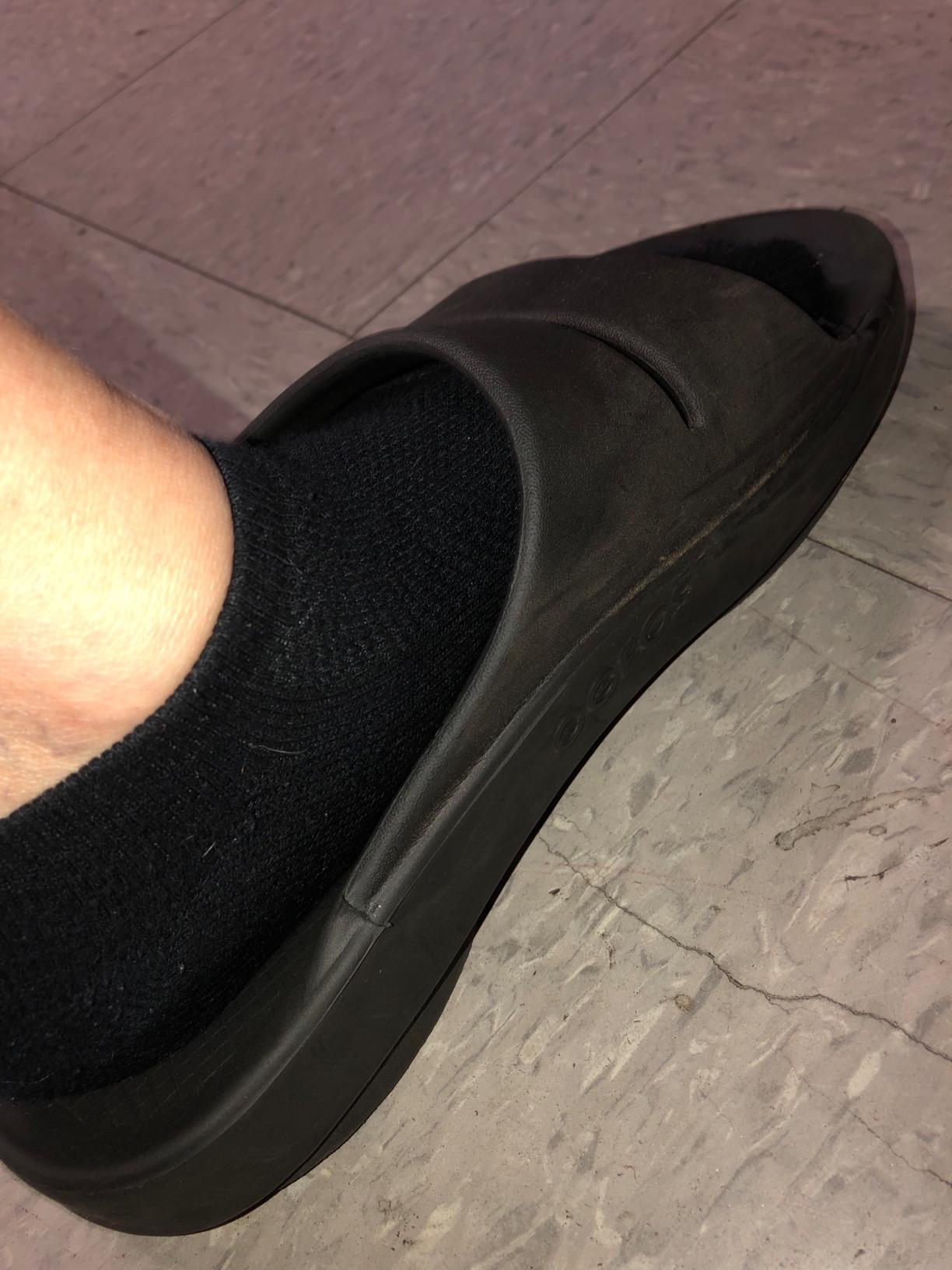 OOFOS OOahh Recovery Slide - Women's and Men's customer photo 2