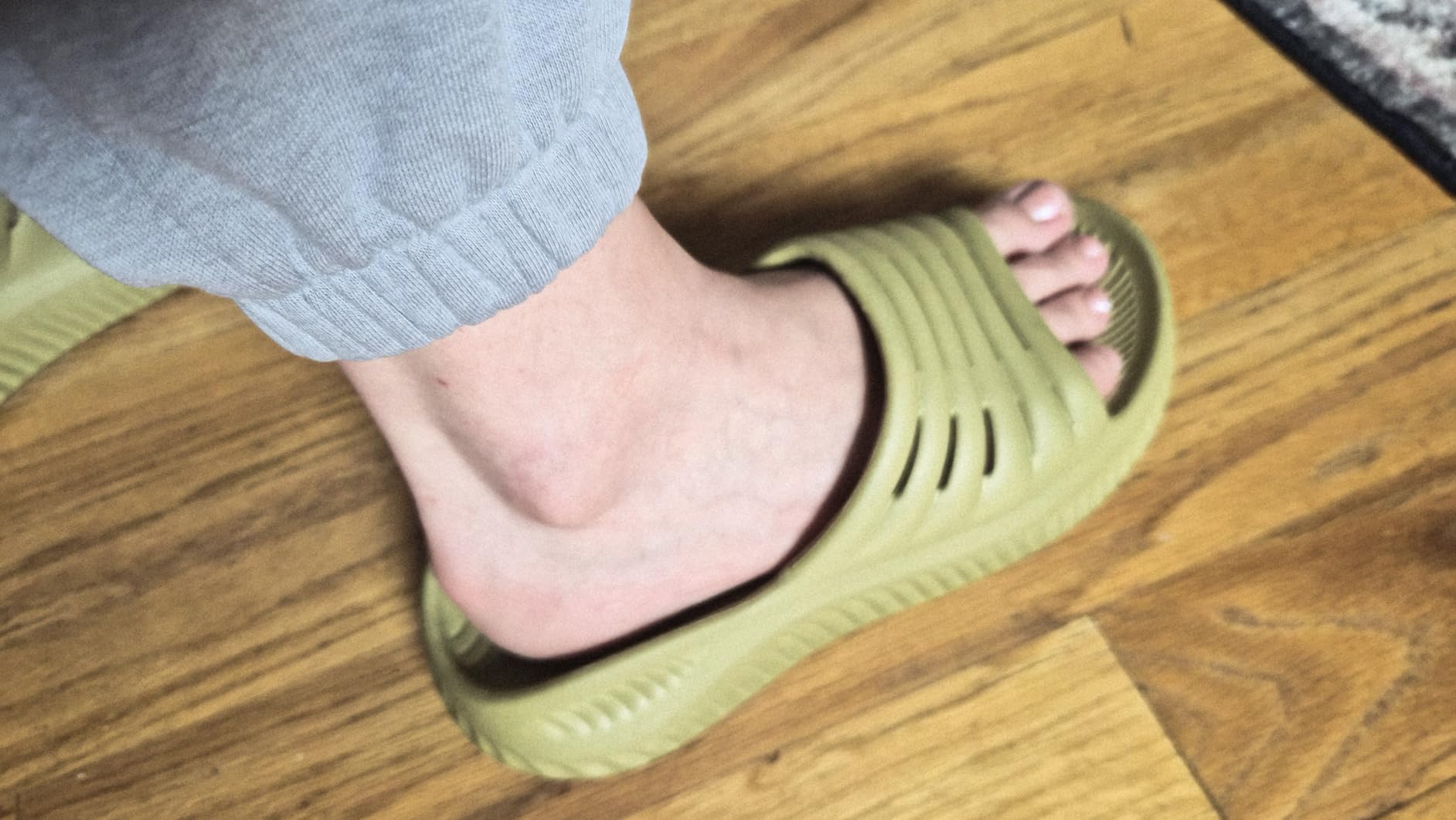 KuaiLu Womens Recovery Sandals With Comfortable Plantar Fasciitis Support, Ladies Orthotic Open Toe Sport Slides Thick Cushion Reduces Stress on Feet, Joints & Back Post-Exercise customer photo 2