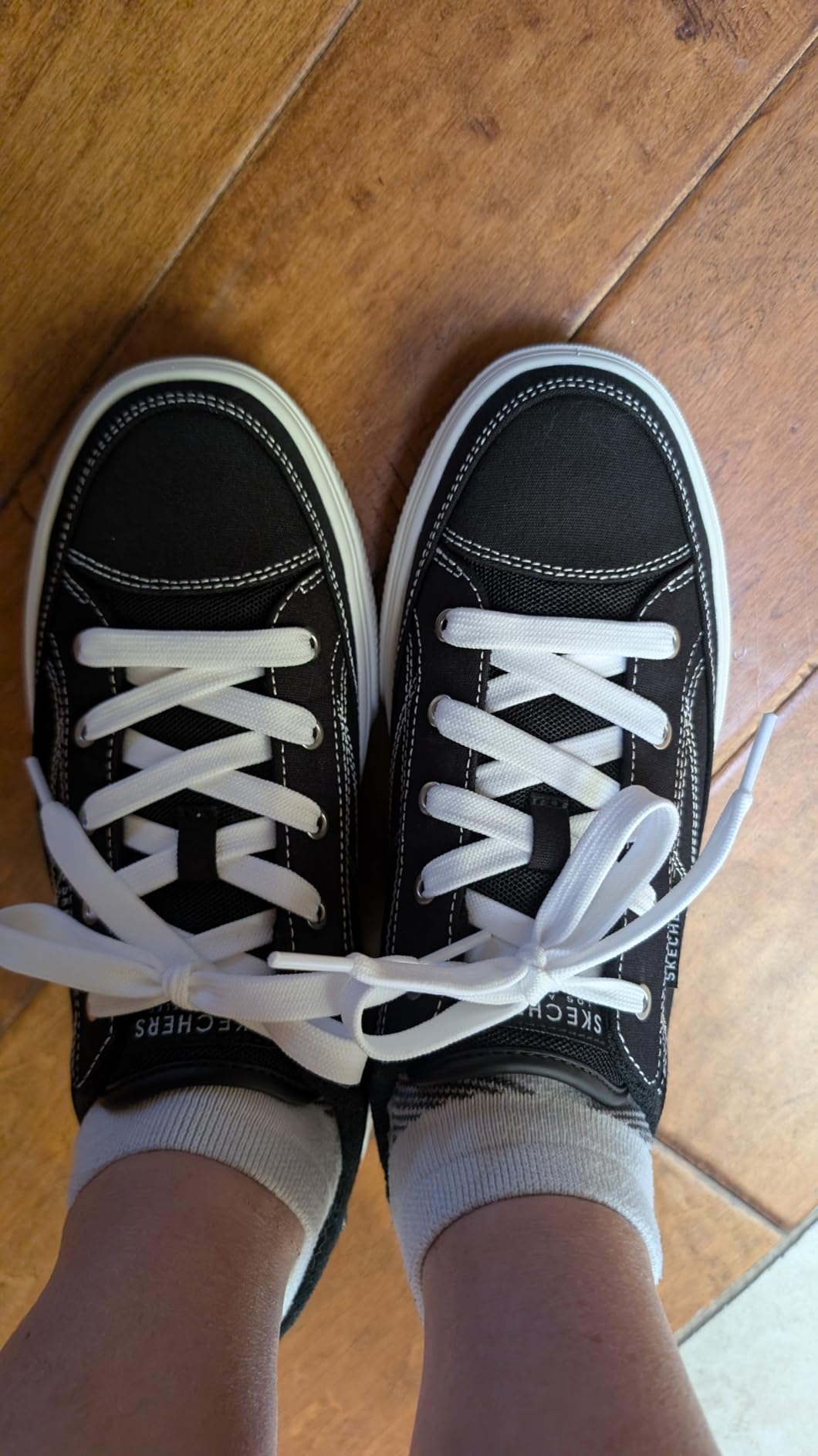 Women's Arch Fit Arcade - Arcata Sneaker customer photo 2