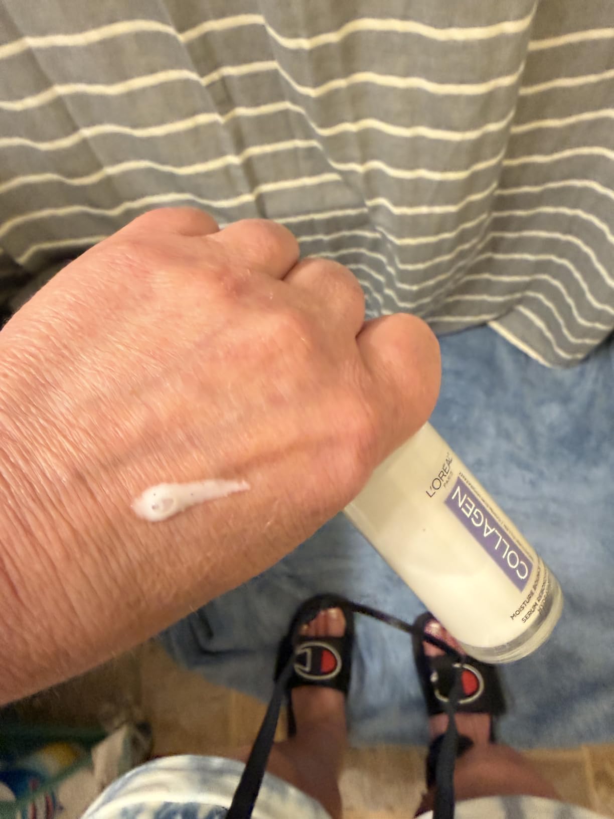L'Oreal Paris Collagen Moisture Filler Moisture Bounce Face Serum, Glow Serum with Collagen, Glycerin, and Squalane for Bouncy, Radiant, Hydrated Skin, Includes Sample customer photo 1