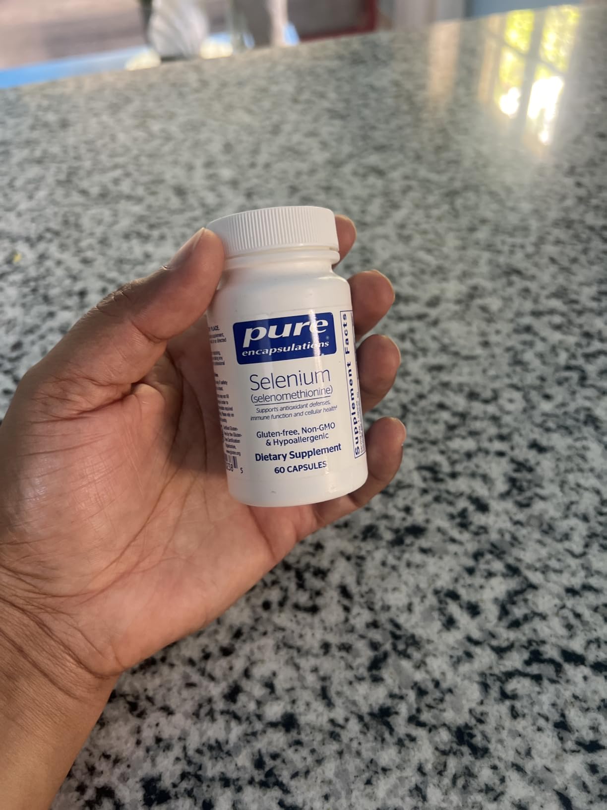 Pure Encapsulations Selenium, 200 mcg | For Healthy Cellular Function, Immune System and Antioxidant Defenses*, Mineral Supplement, Vegan and Gluten-Free customer photo 1
