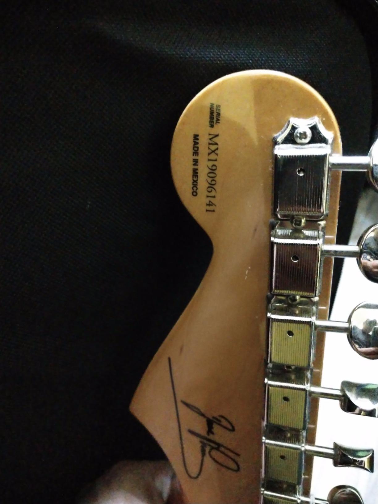 Fender Dave Murray Stratocaster Electric Guitar, 2-Color Sunburst, Rosewood Fingerboard customer photo 2