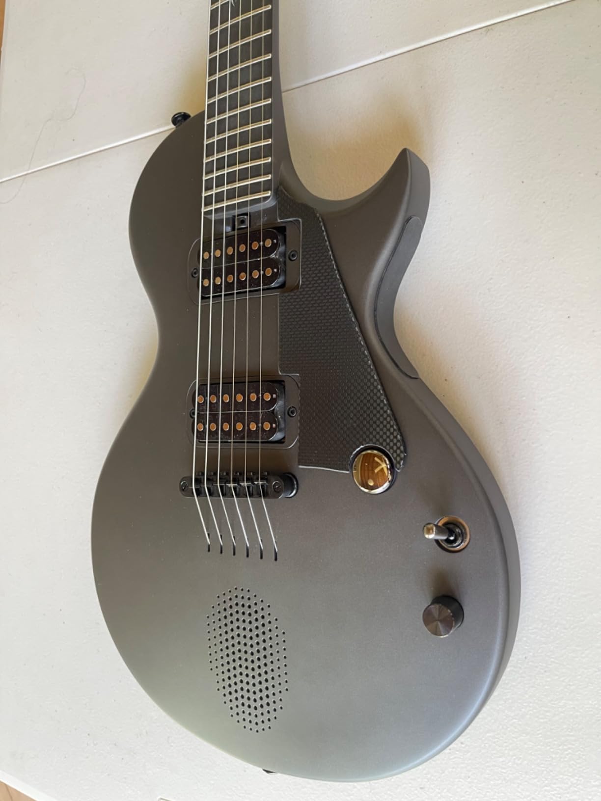 Enya Nova Go Sonic 39-Inch Carbon Fiber Smart Electric Guitar customer photo 2
