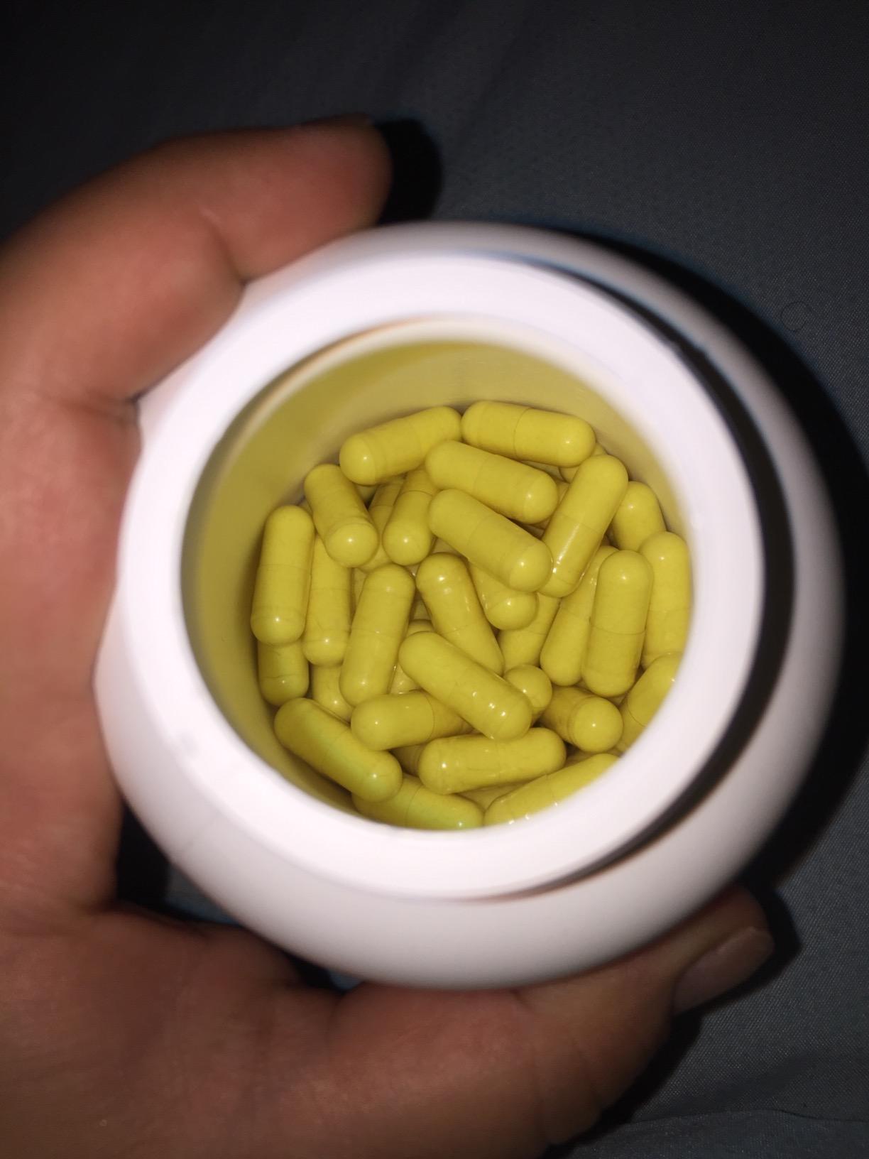 Nutrivein Liposomal Vitamin C Supplement 1650 mg - 180 Capsules, High Dose | High-absorption liposomal delivery for men and women. Supports whole-body defenses, skin, and overall well-being. Non-GMO. customer photo 1
