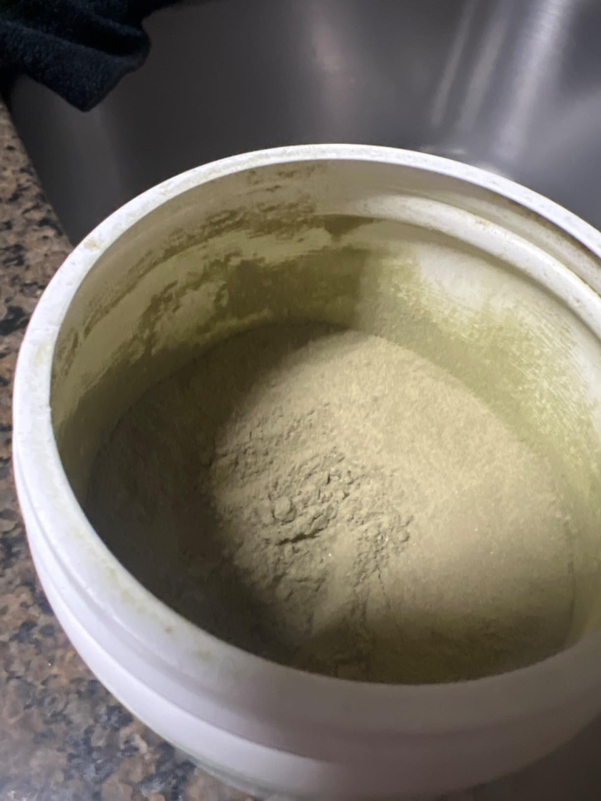 Bloom Nutrition Superfood Greens Powder, Digestive Enzymes with Probiotics and Prebiotics, Gut Health, Bloating Relief for Women, Chlorella, Green Juice Mix with Beet Root Powder, 30 SVG, Original customer photo 1