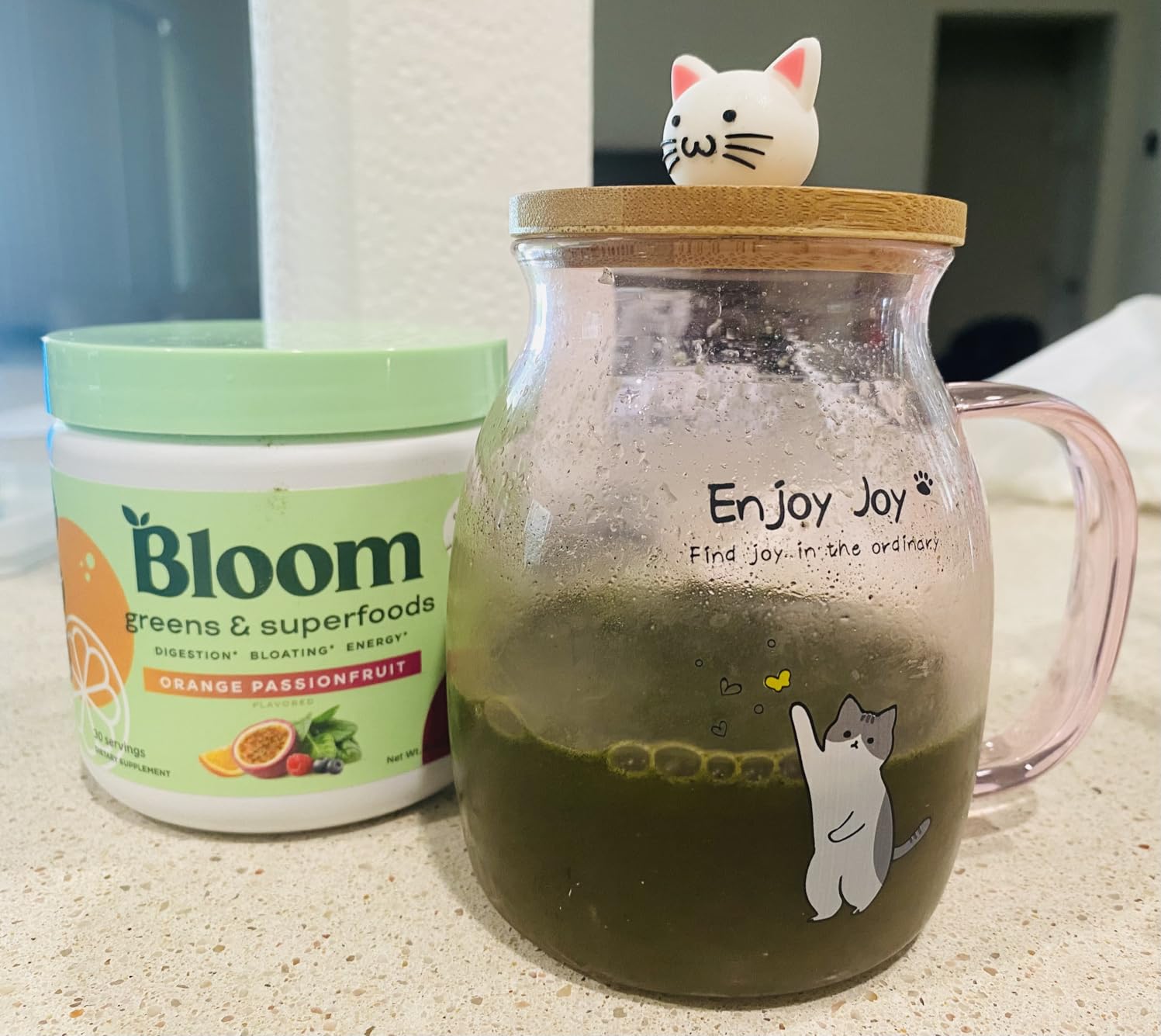 Bloom Nutrition Superfood Greens Powder, Orange Passionfruit, 30 Servings | Digestive Enzymes with Probiotics and Prebiotics, Gut Health, Bloating Relief for Women, Chlorella, Green Juice Mix customer photo 2