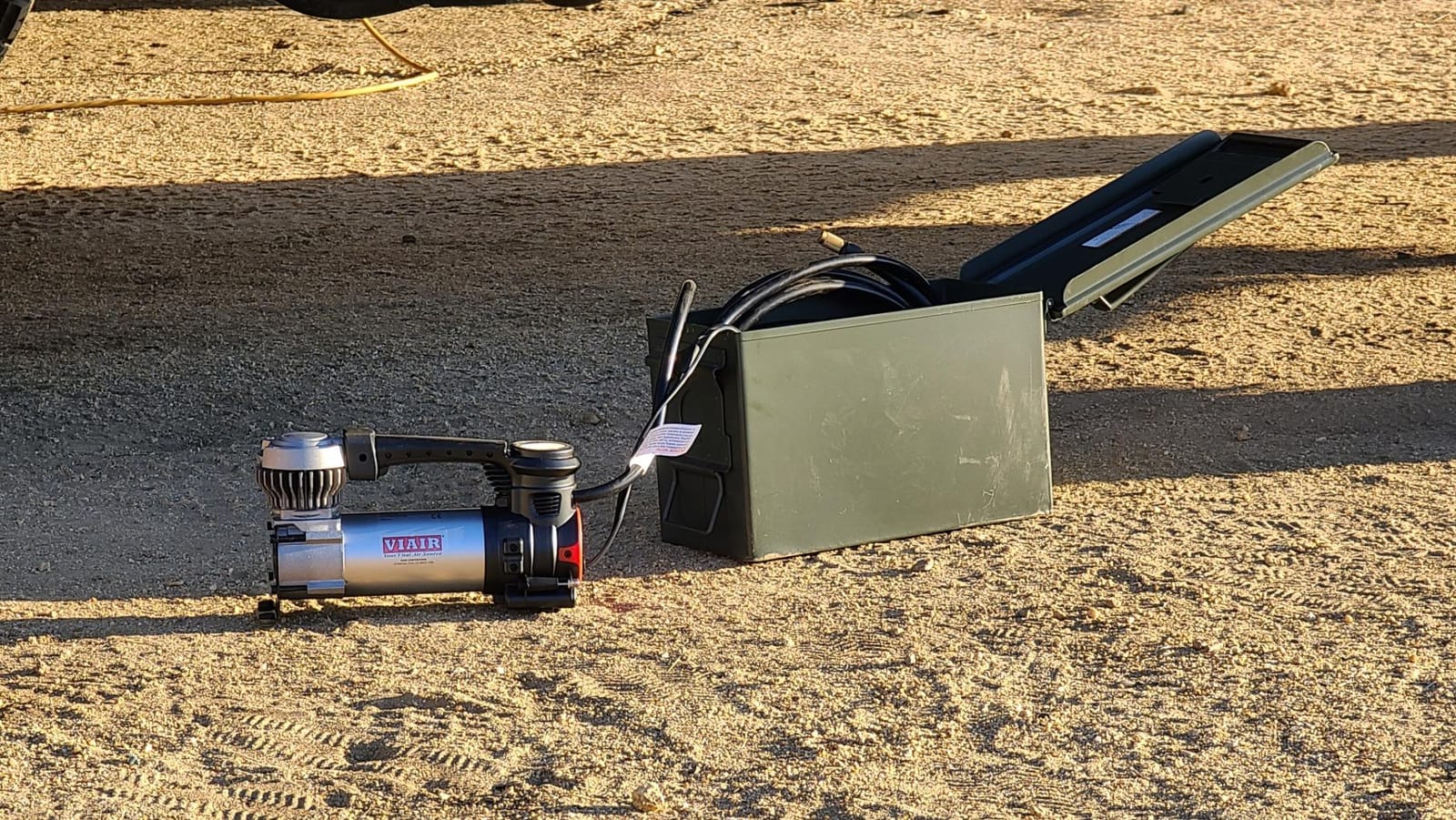VIAIR 88P - 00088 Portable Compressor Kit with Alligator Clamps, Tire Inflator, Tire Air Pump, 12V, 120 PSI, for Up to 33 Inch Tires customer photo 2