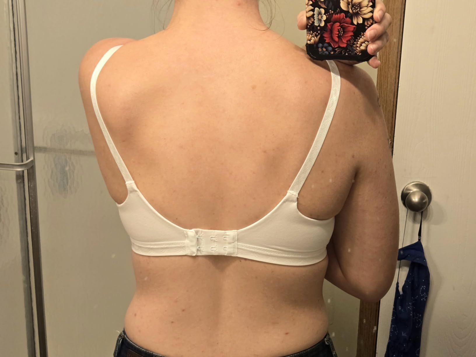 Warner's Women's Cloud 9 Super Soft Wireless Lightly Lined Comfort Bra 1269 customer photo 2