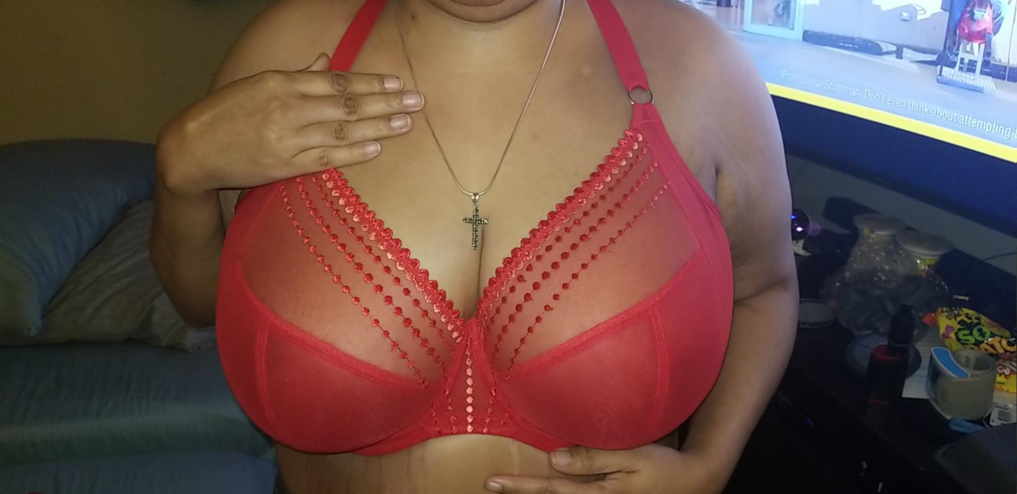 Elomi Women's Matilda Underwire Plunge Bra customer photo 1