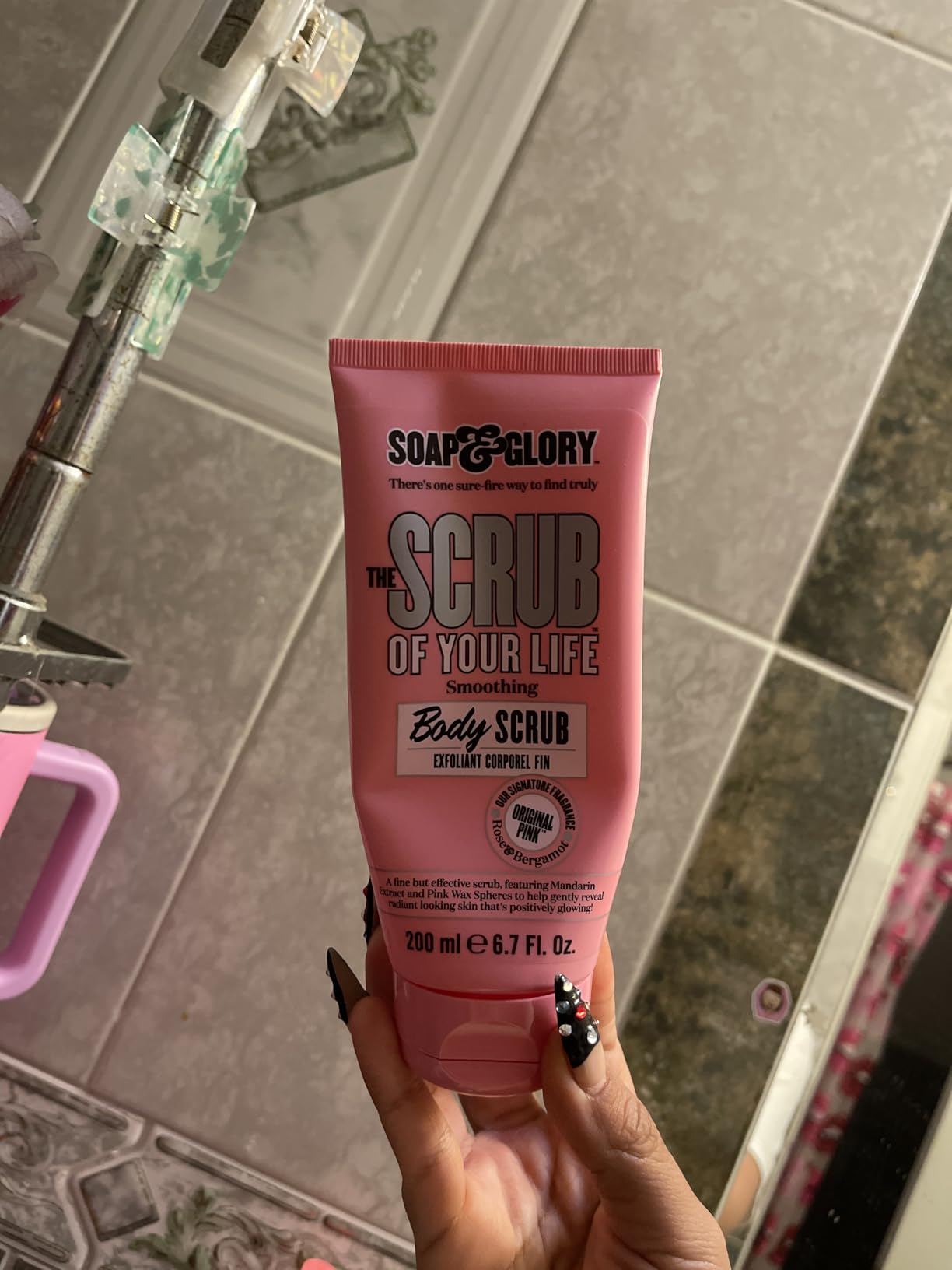 Soap & Glory Original Pink The Scrub of Your Life Body Exfoliator, 200 ml | Smoothing & Buffing Skin Exfoliant, Hydrates and Polishes with Shea Butter & Vitamin E, Rose & Bergamot Scent, Vegan customer photo 1