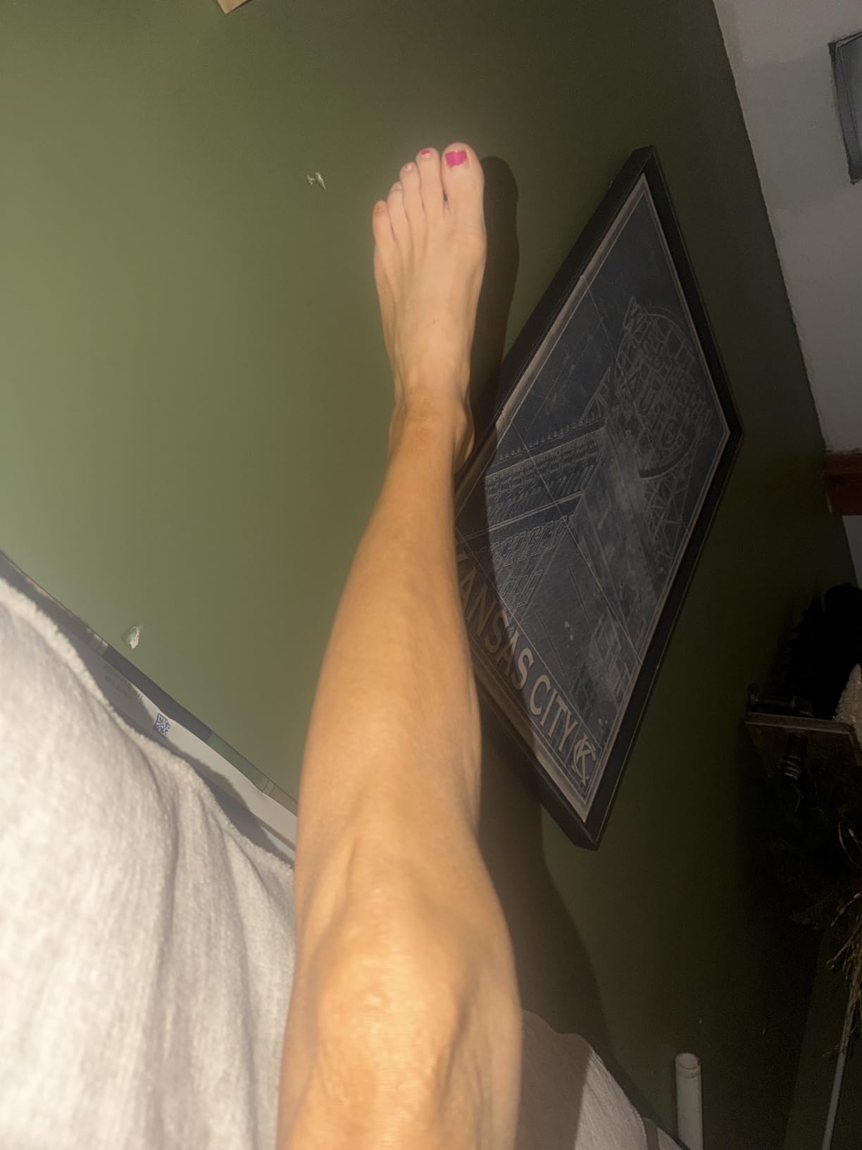 b.tan Violet Base Self Tanner Mousse | Love At First Tan - Best, 1 Hour Express Sunless Tanning Foam, Cancels Orange Tones, Dark Bronzing Glow, No Fake Tan Smell, Face & Body, 6.7 Fl Oz customer photo 2