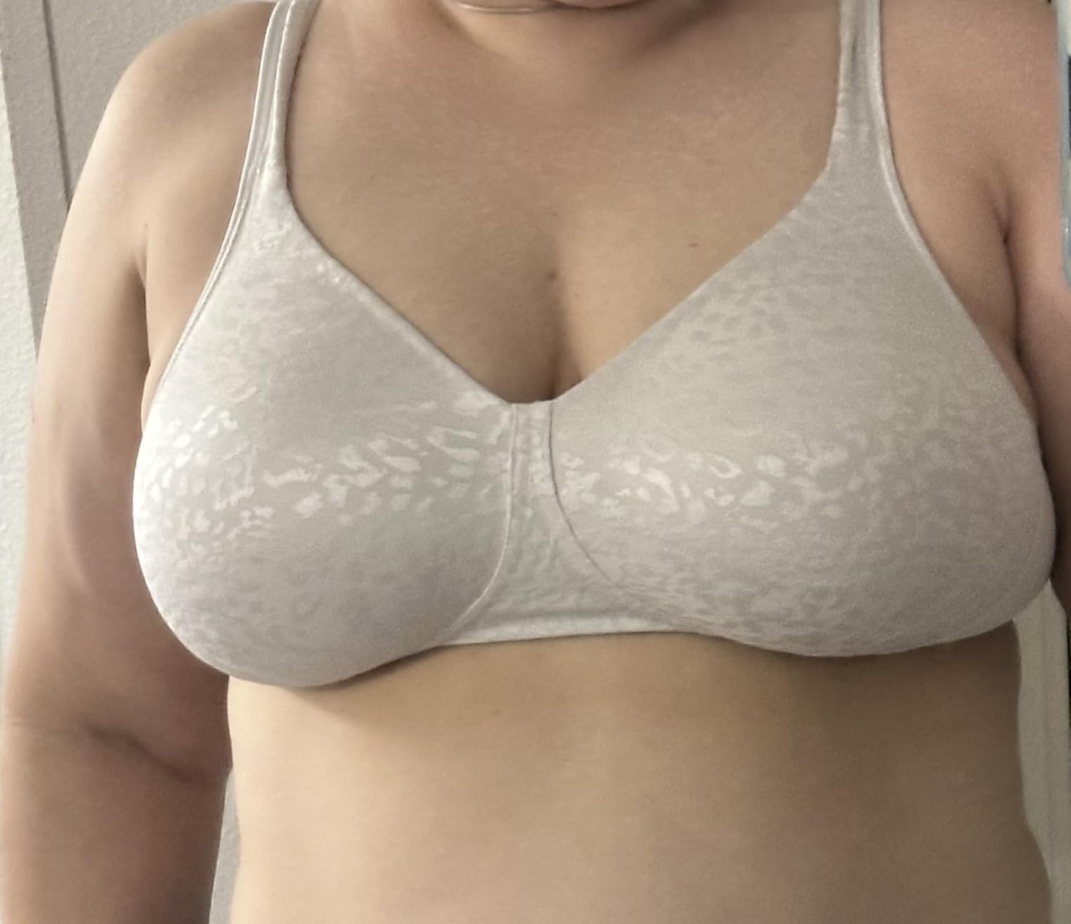 Playtex Women's Wireless Bra, 18 Hour Plus-Size Bras Available, Ultimate Lift, Moisture-Wicking, Single or 2-Pack customer photo 1