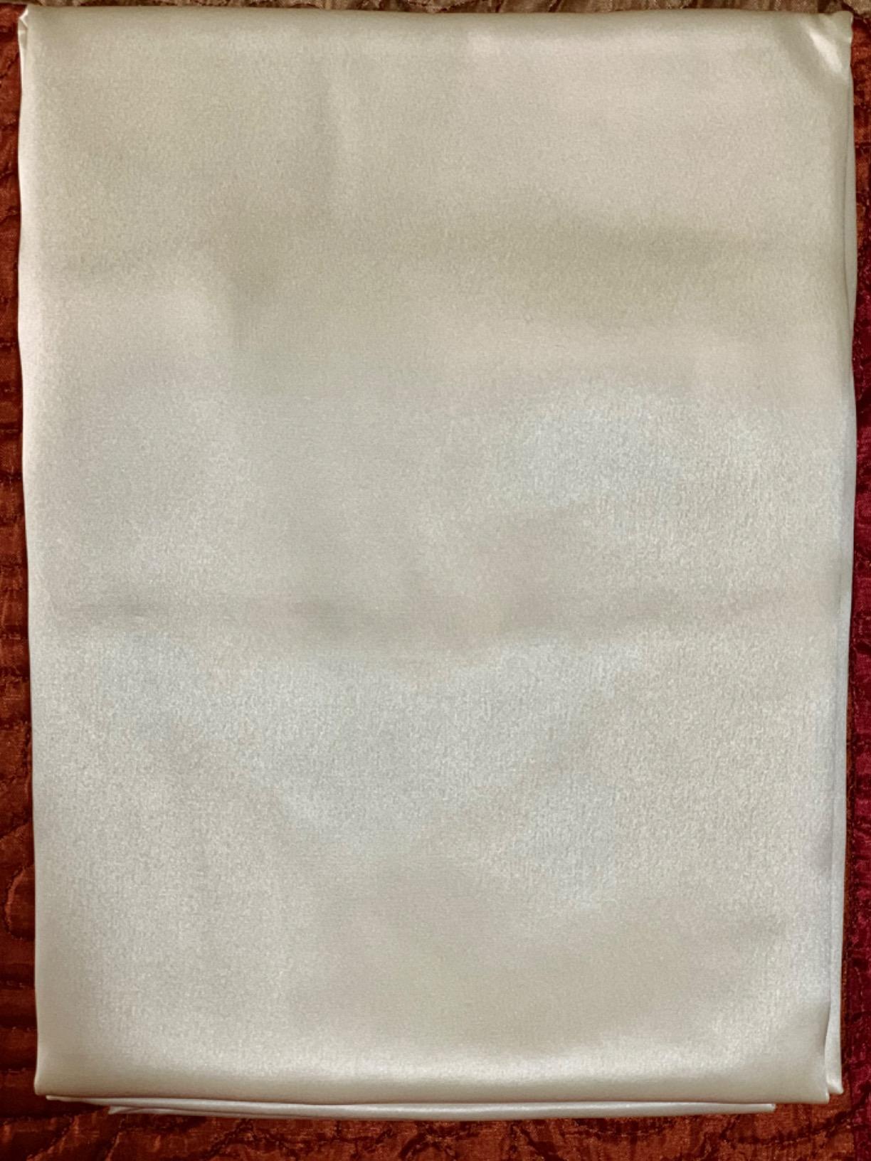 Tafts Pillow Cases - 22mm 100% Pure Mulberry 6A Silk Pillowcase with Zipper Closure, Cooling, Organic, Double Sided (Ivory White, Queen 20x30) customer photo 1