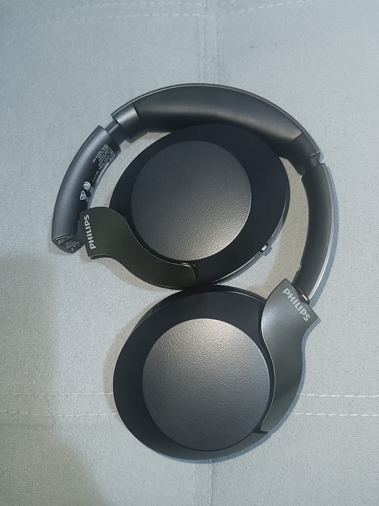 Philips PH805 Active Noise Canceling (ANC) Over Ear Wireless Bluetooth Performance Headphones w/ Hi-Res Audio, Comfort Fit and 30 hours of playtime customer photo 2