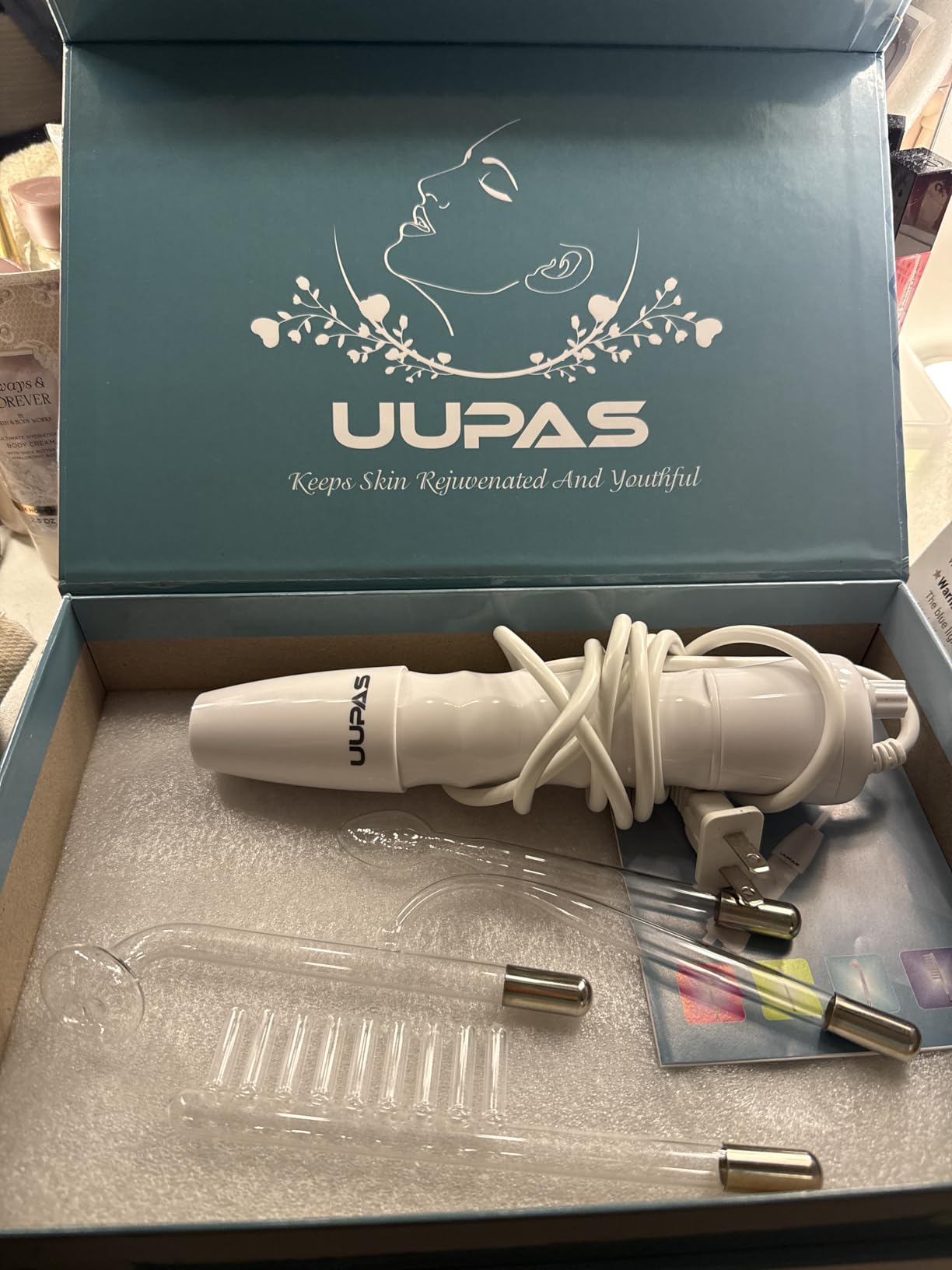 High Frequency Facial Wand-UUPAS Portable Handheld High Frequency | Facial Machine Skin Facial Wand with 4 Violet Tubes customer photo 2