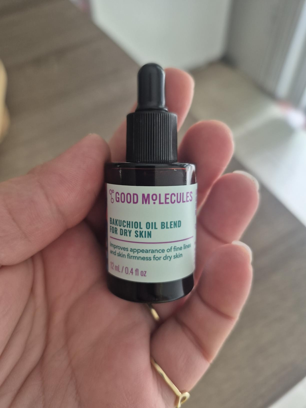 Good Molecules Bakuchiol Oil Blend for Dry Skin, Facial Oil, 12 ml | Improves the look of fine lines and skin firmness for dry skin. A plant-based alternative to retinol. customer photo 2