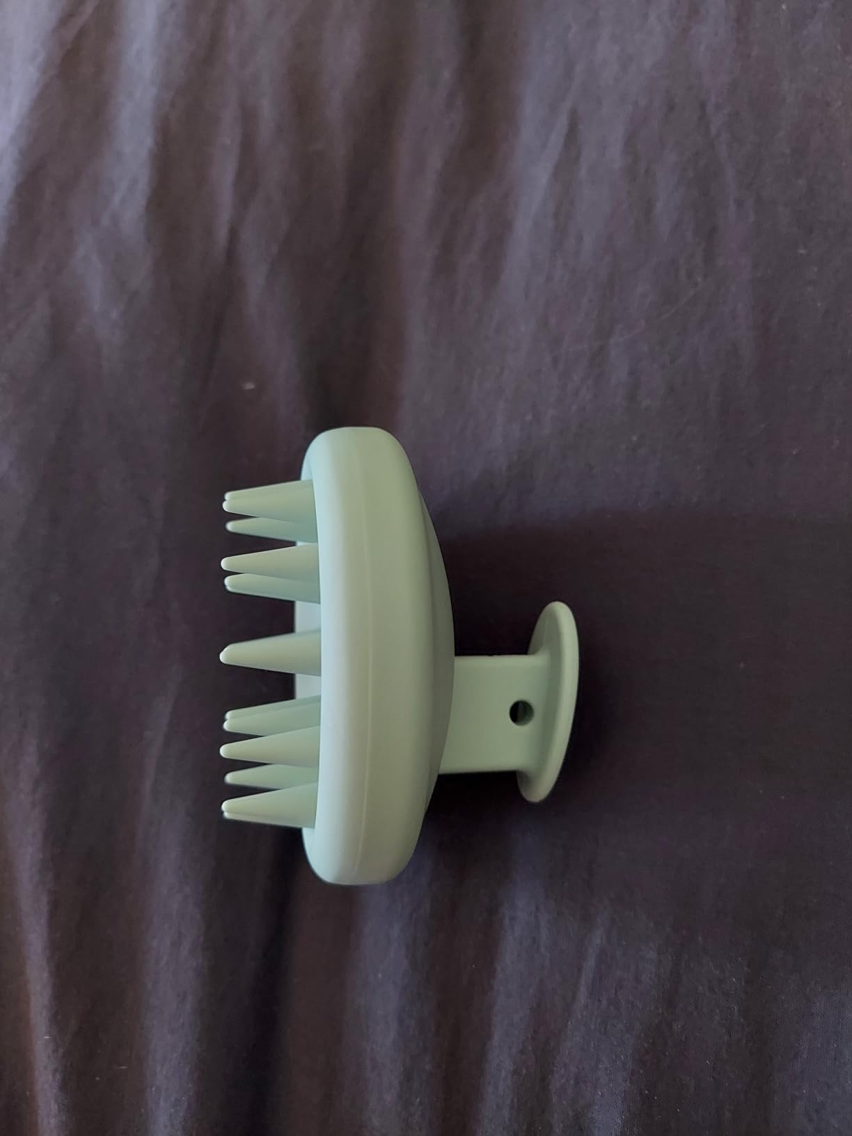 Sndyi Silicone Scalp Massager Shampoo Brush, Hair Scrubber with Soft Silicone Bristles, Scalp Scrubber/Exfoliator for Dandruff Removal, Wet Dry Scalp Brush for Hair Growth & Scalp Care, Oatmeal customer photo 2