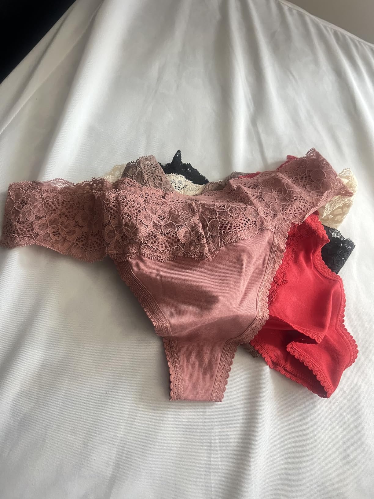voenxe Seamless Women Thong,No Show Lace Underwear,Cotton-Like Soft Undies customer photo 2