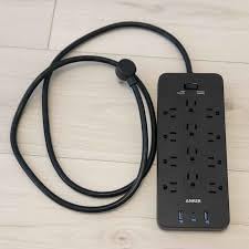 Anker Power Strip with 2100J Surge Protector, Outlet Extender, 20W, 12 AC customer photo 2