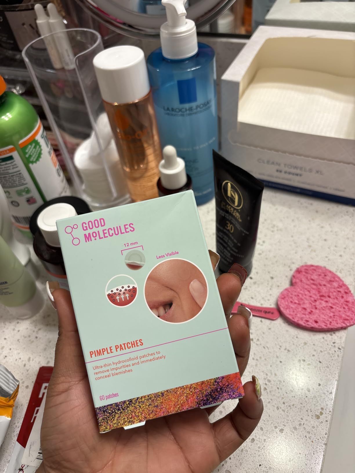 Good Molecules Pimple Patches, Hydrocolloid Patches for Face, 60 Count | Ultra-thin hydrocolloid patches that remove impurities and conceal pimples, zits, and blemishes. Suitable for all skin types. customer photo 2