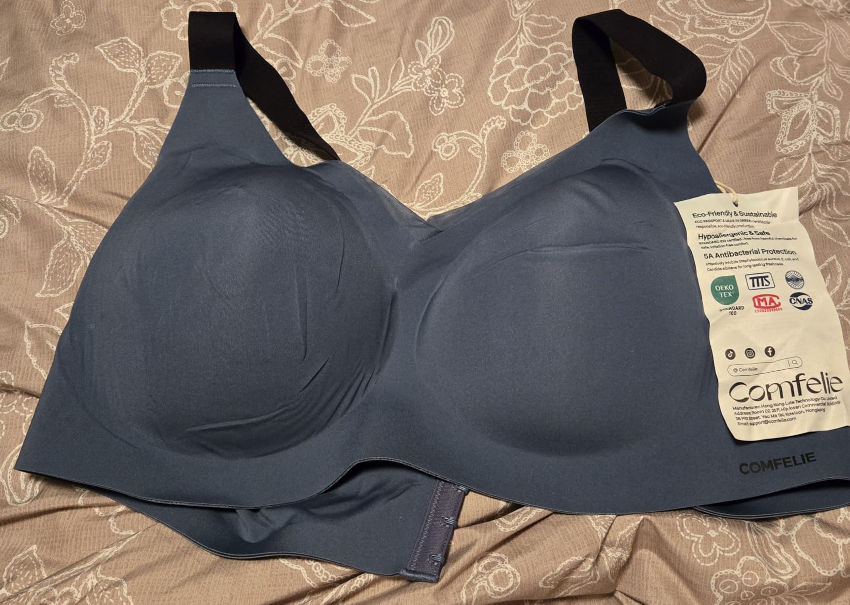 COMFELIE Women No Underwire Bra Comfy Seamless Bras Full Coverage Mesh Bralette with Adjustable Contrast Color Strap S-4XL customer photo 2