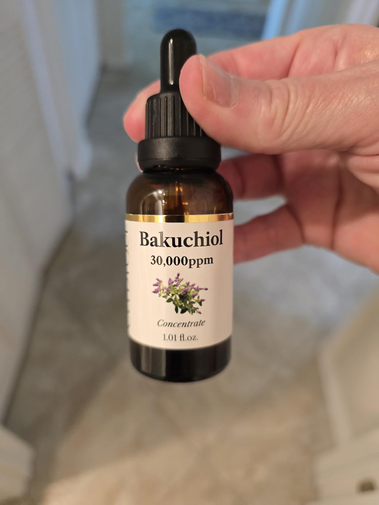 Korean Bakuchiol Concentrate DIY Mix-in Serum 30,000 ppm - High Potency Retinol Alternative | Wrinkle Reduction Skin Firming & Smoothing - Anti-Aging Sensitive Skin Vegan & Cruelty-Free Non-GMO 1 oz customer photo 2