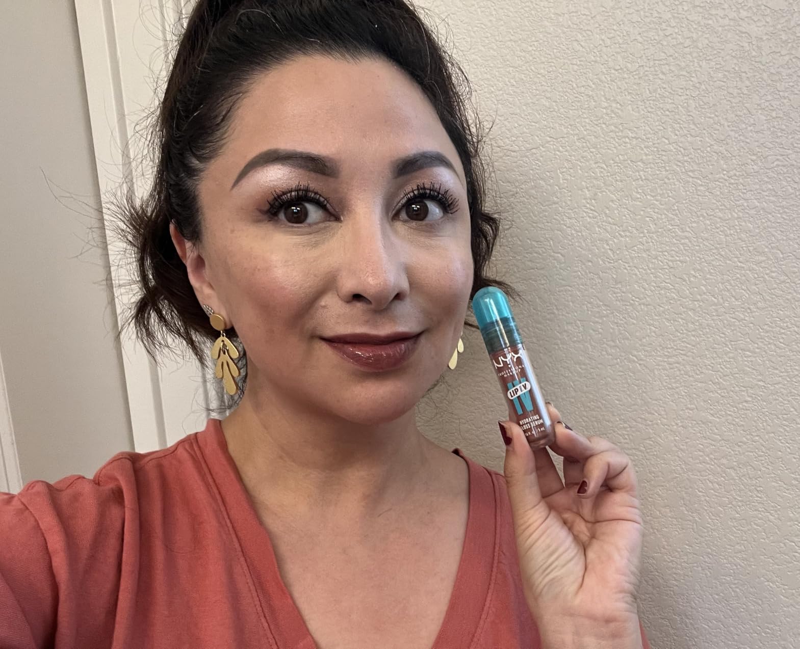 NYX PROFESSIONAL MAKEUP Lip IV Hydrating Glossy Lip Stain with 12HR Hydration - Red-y Set Wet (Red) customer photo 2