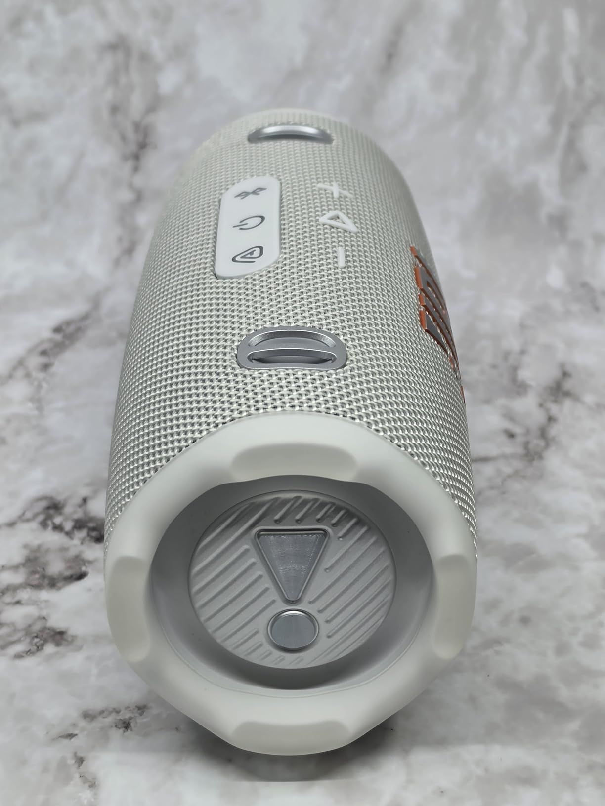 JBL Charge 6 Portable Bluetooth Speaker, Waterproof, Drop-Proof - Sand | Long Battery Life Up To 28 Hours, Quick Charging, Built-In Powerbank customer photo 1